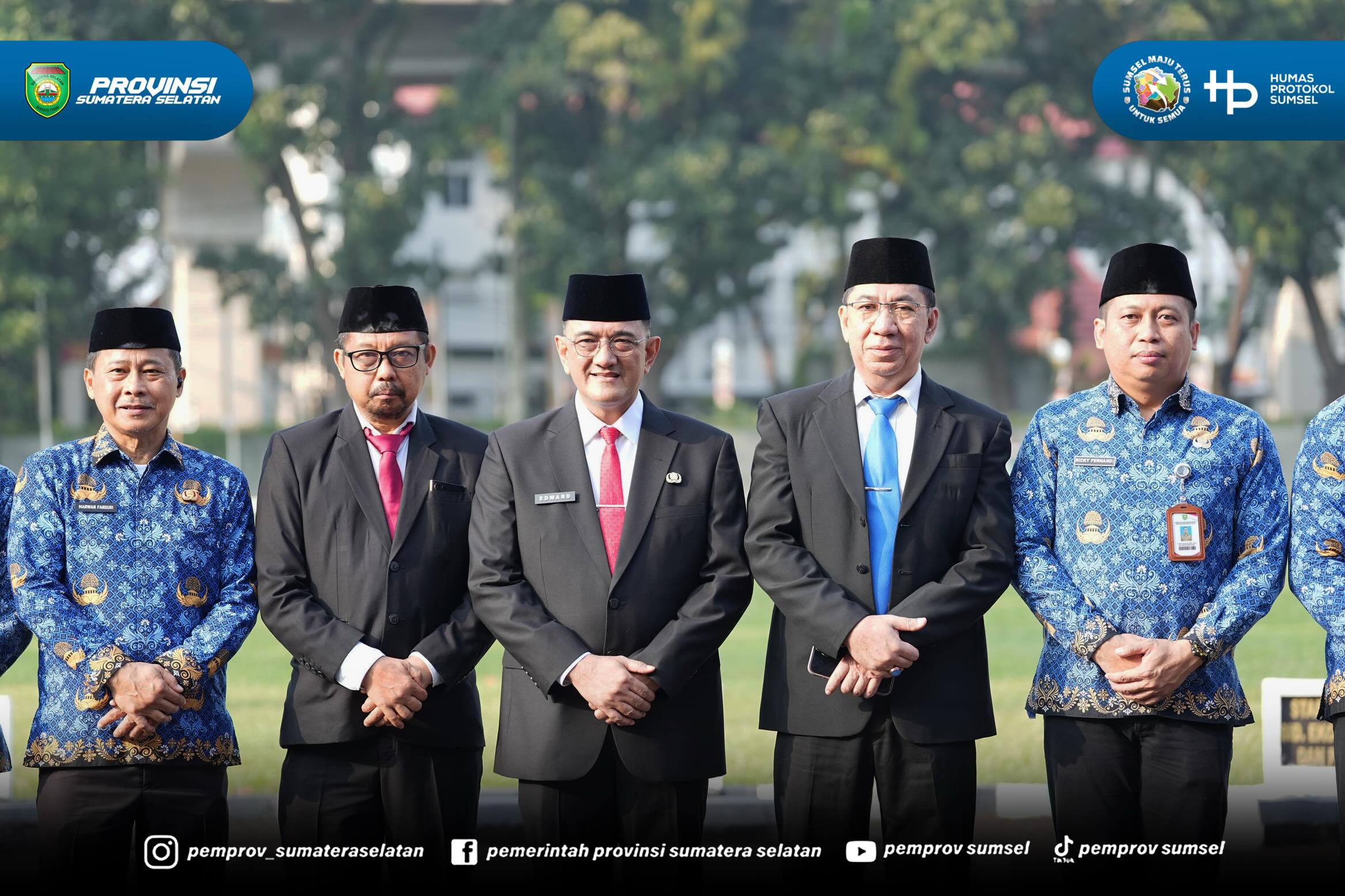Palembang – Sekretaris Daerah (Sekda) Provinsi Sumatera Selatan, Dr. Drs. H. Edward Candra,.M.H bertindak sebagai Inspektur Upacara pada peringatan Hari Lahir Pancasila Tahun 2026 yang digelar di halaman Kantor Gubernur Sumsel, Selasa (2/6/2026).