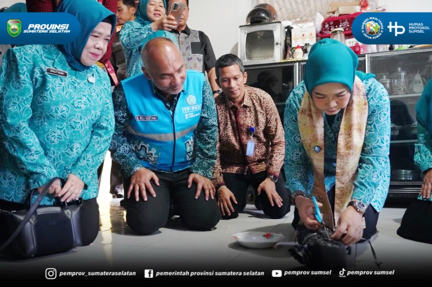 Ketua Tim Penggerak PKK Provinsi Sumatera Selatan, Hj. Febrita Lustia HD mengunjungi Rumah Pendidikan dan Keterampilan (Rumah Dilan) Melati di Desa Sukakarya, Kecamatan STL Ulu Terawas, Kabupaten Musi Rawas, Rabu (3/6/2026).