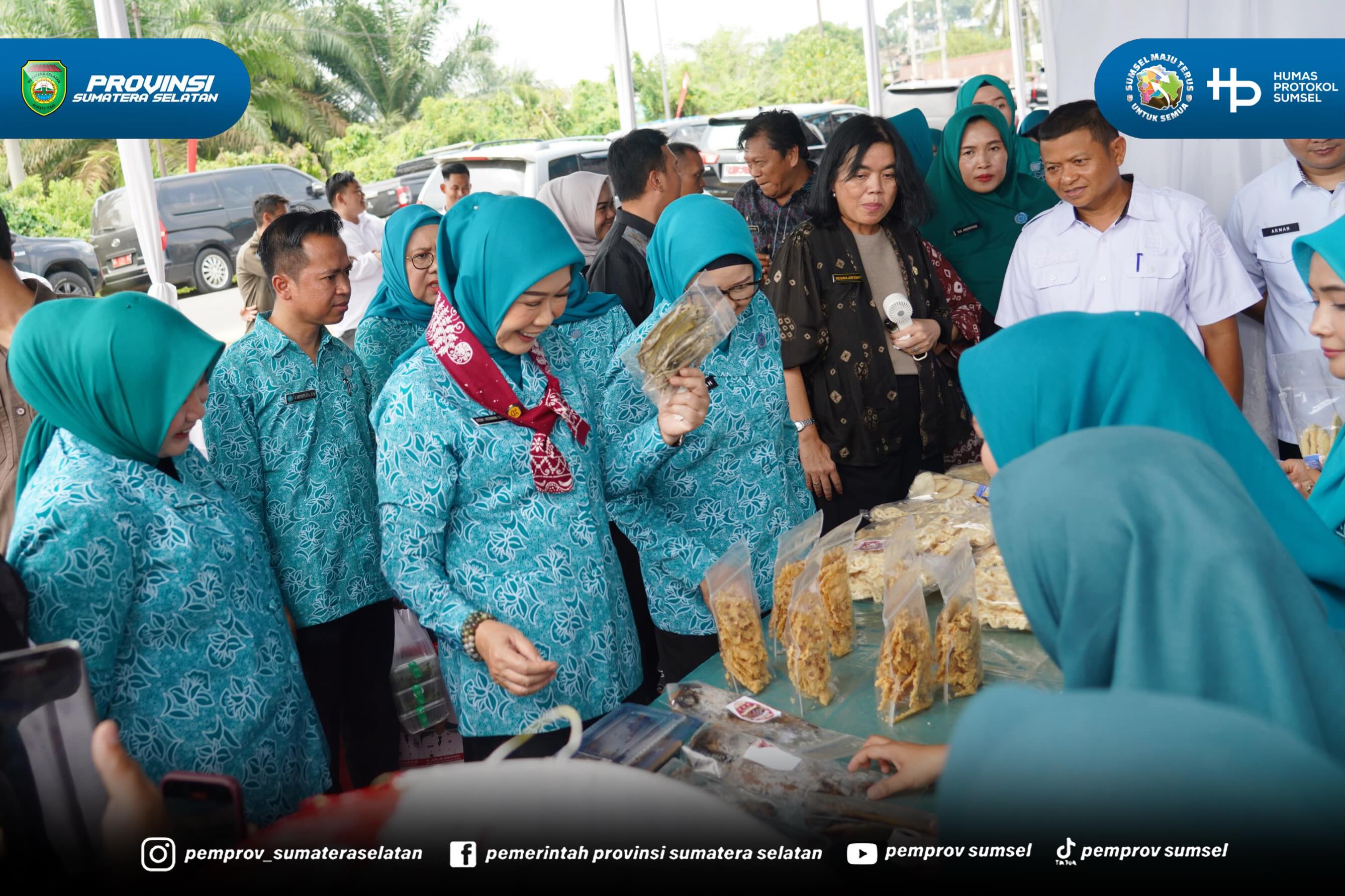 MURATARA – Ketua Tim Penggerak (TP) PKK Provinsi Sumatera Selatan (Sumsel), Hj. Febrita Lustia HD melakukan kunjungan kerja dalam rangka Pembinaan, Monitoring dan Evaluasi Pelaksanaan 10 Program Pokok PKK di Kabupaten Musi Rawas Utara (Muratara),...
