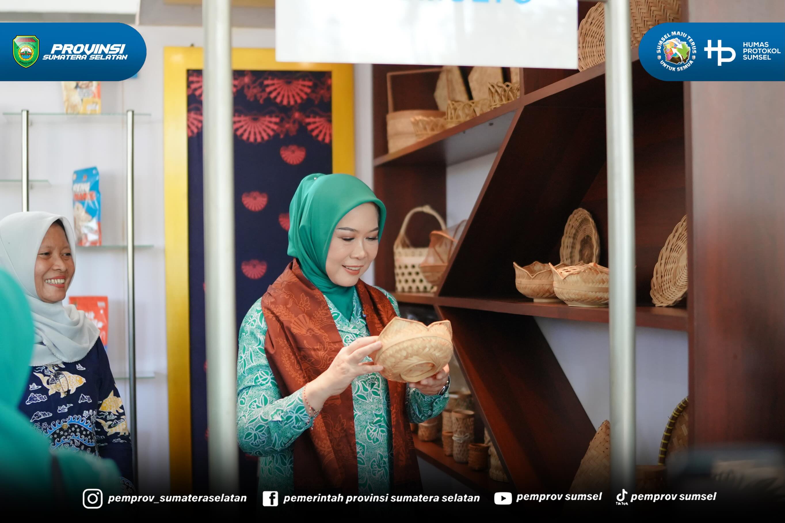 MUSI RAWAS – Ketua Dewan Kerajinan Nasional Daerah (Dekranasda) Provinsi Sumatera Selatan (Sumsel), Hj. Febrita Lustia Herman Deru atau yang akrab disapa Feby Deru meninjau Gedung Dekranasda Kabupaten Musi Rawas, Rabu (3/6/2026).
