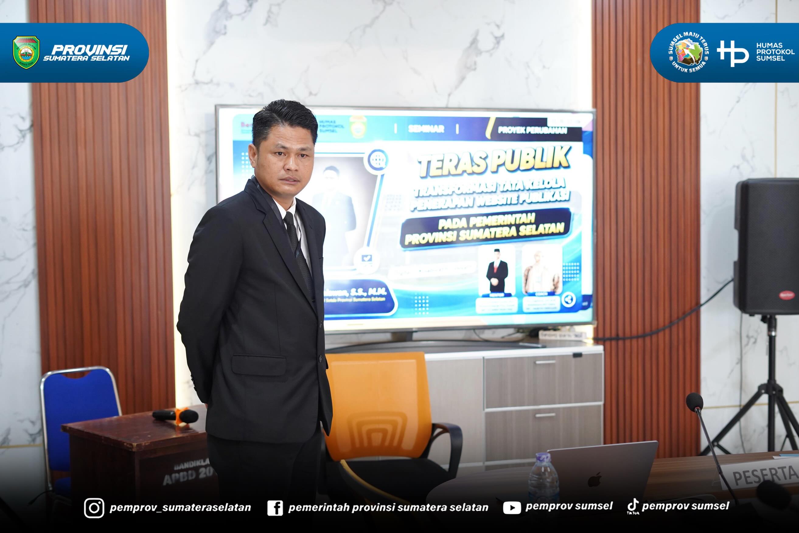 PALEMBANG – Sekretaris Daerah Provinsi Sumatera Selatan (Sekda Sumsel), Edward Candra menghadiri Seminar Rancangan Proyek Perubahan Pelatihan Kepemimpinan Nasional (PKN) Tingkat II Angkatan V Tahun 2026 di Gedung Badan Pengembangan Sumber Daya Man...