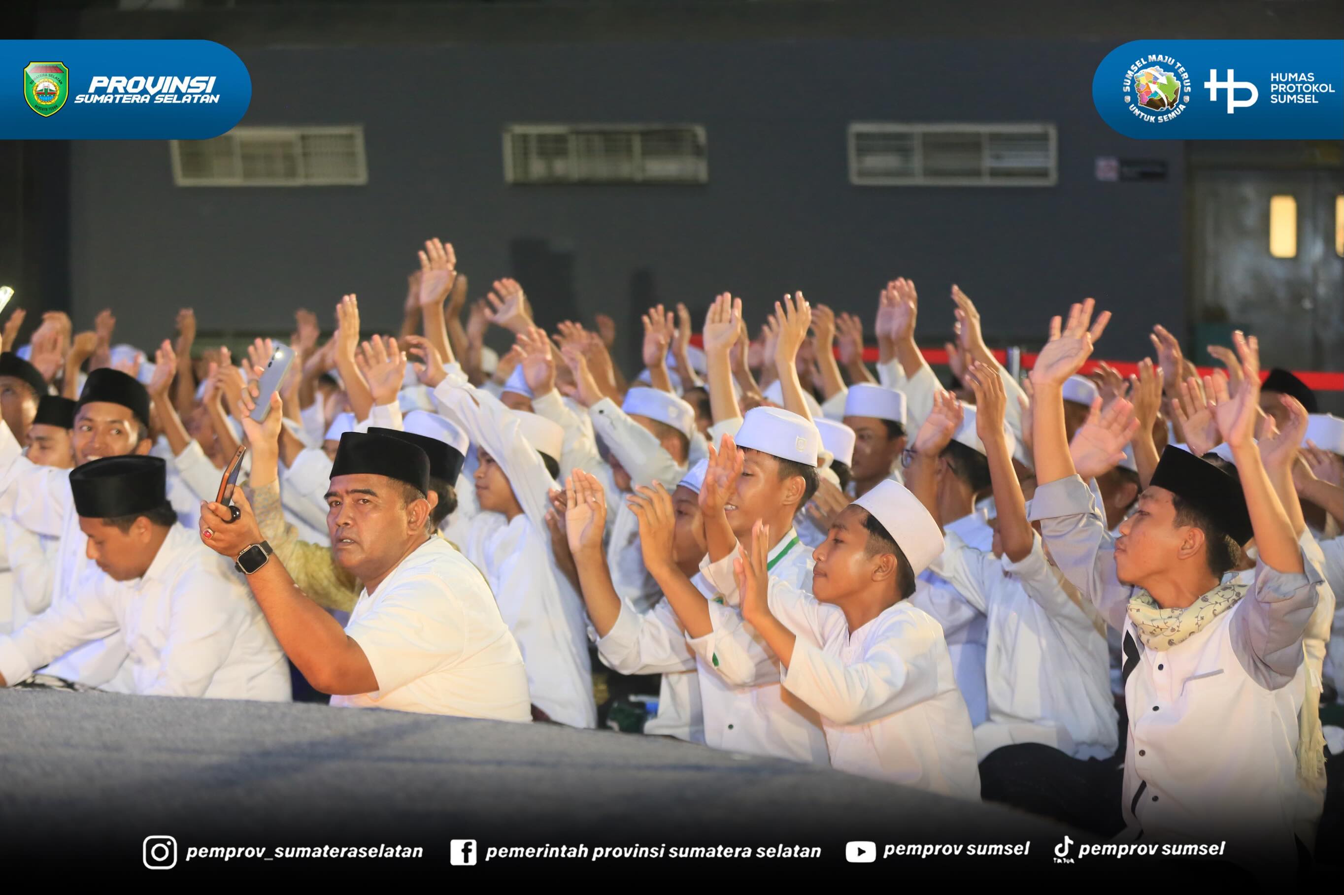 PALEMBANG – Wakil Gubernur Sumatera Selatan (Sumsel) H. Cik Ujang mengapresiasi Bank Indonesia atas penyelenggaraan Tabligh Akbar dalam rangka Festival Ekonomi Syariah (FESyar) Regional Sumatera 2026 yang berlangsung di Palembang Sport and Convent...