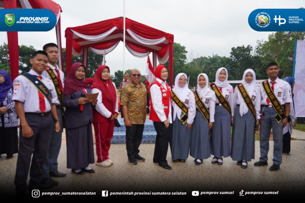 Palembang – Peringatan Hari Lahir ke-76 Palang Merah Remaja (PMR) berlangsung khidmat dan meriah melalui apel serta simulasi Pertolongan Pertama pada Kecelakaan (P3K) di SMAN 13 Palembang, Sabtu (6/6/2026). Kegiatan ini menjadi pengingat bahwa PMR...