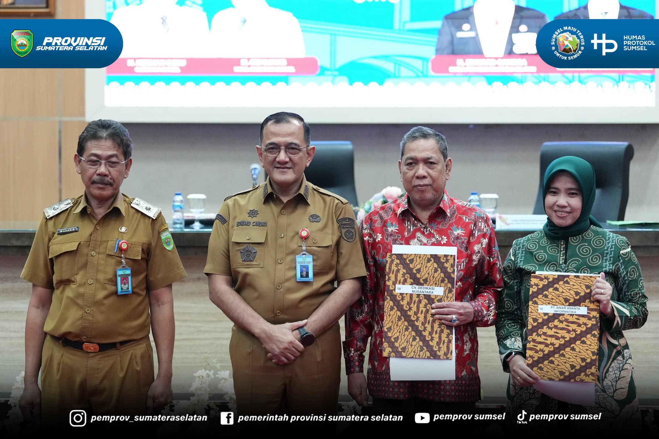 PALEMBANG – Sekretaris Daerah Pemerintah Provinsi Sumatera Selatan, Dr. H. Edward Candra, menegaskan pentingnya pelaksanaan konsolidasi pengadaan barang dan jasa sebagai upaya meningkatkan efisiensi belanja pemerintah, memperkuat penggunaan produk...