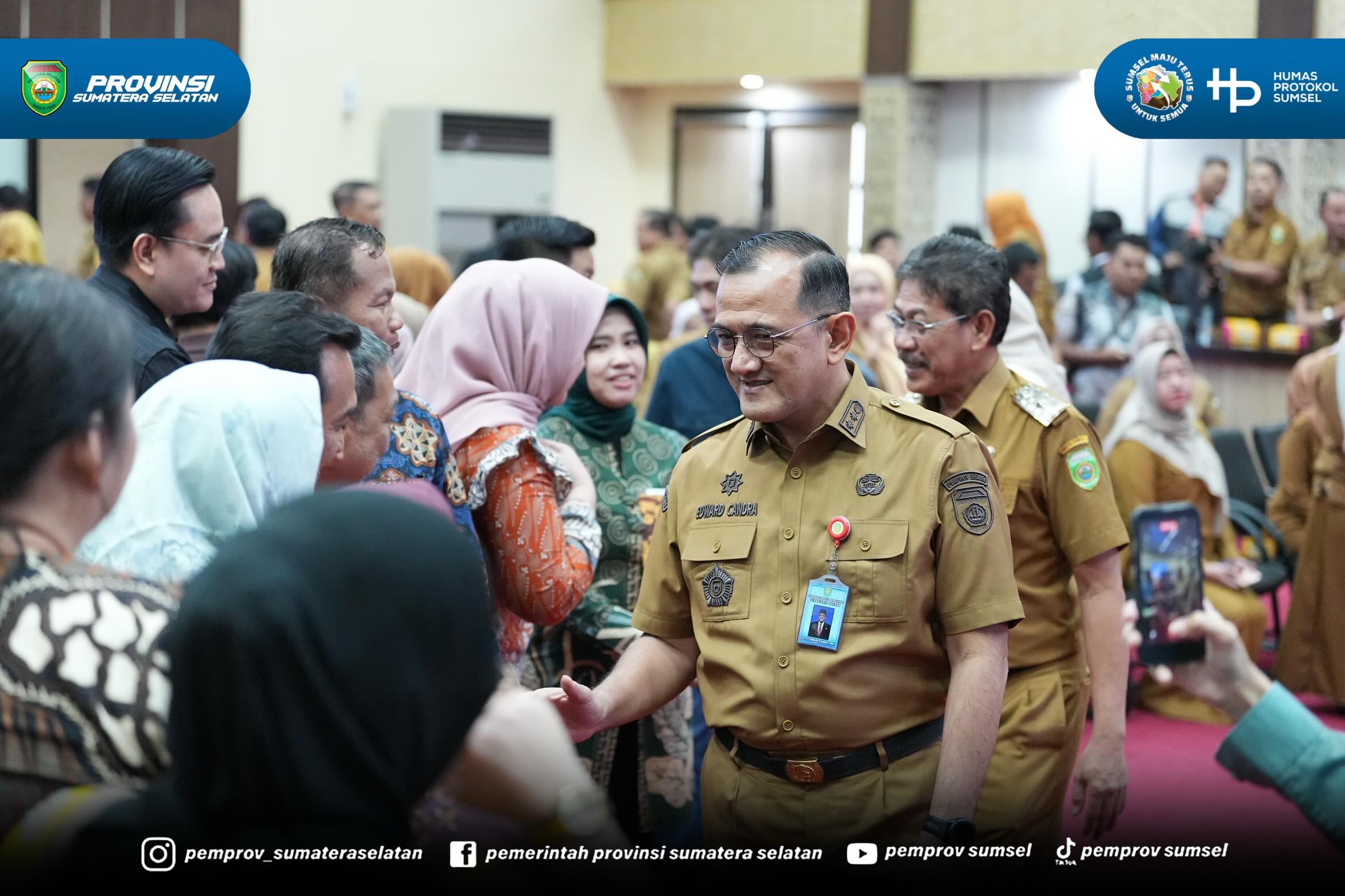 PALEMBANG – Sekretaris Daerah Pemerintah Provinsi Sumatera Selatan, Dr. H. Edward Candra, menegaskan pentingnya pelaksanaan konsolidasi pengadaan barang dan jasa sebagai upaya meningkatkan efisiensi belanja pemerintah, memperkuat penggunaan produk...