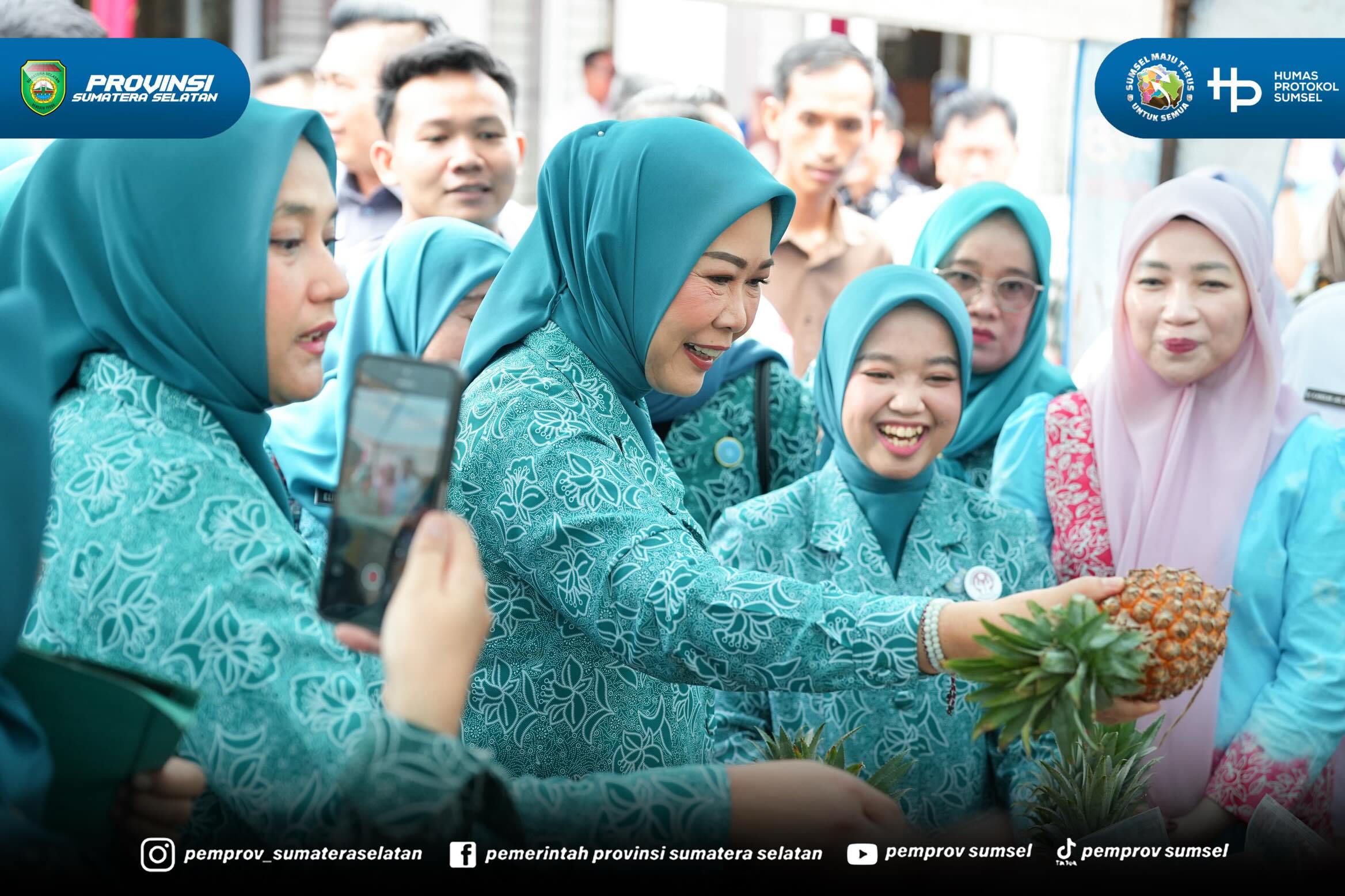 Banyuasin - Ketua TP PKK Sumsel Feby Deru melakukan kunjungan kerja ke Kabupaten Banyuasin, Rabu (09/06/2026). Kunker ini difokuskan untuk monitoring dan evaluasi pelaksanaan 10 Program Pokok PKK di TP PKK Banyuasin.