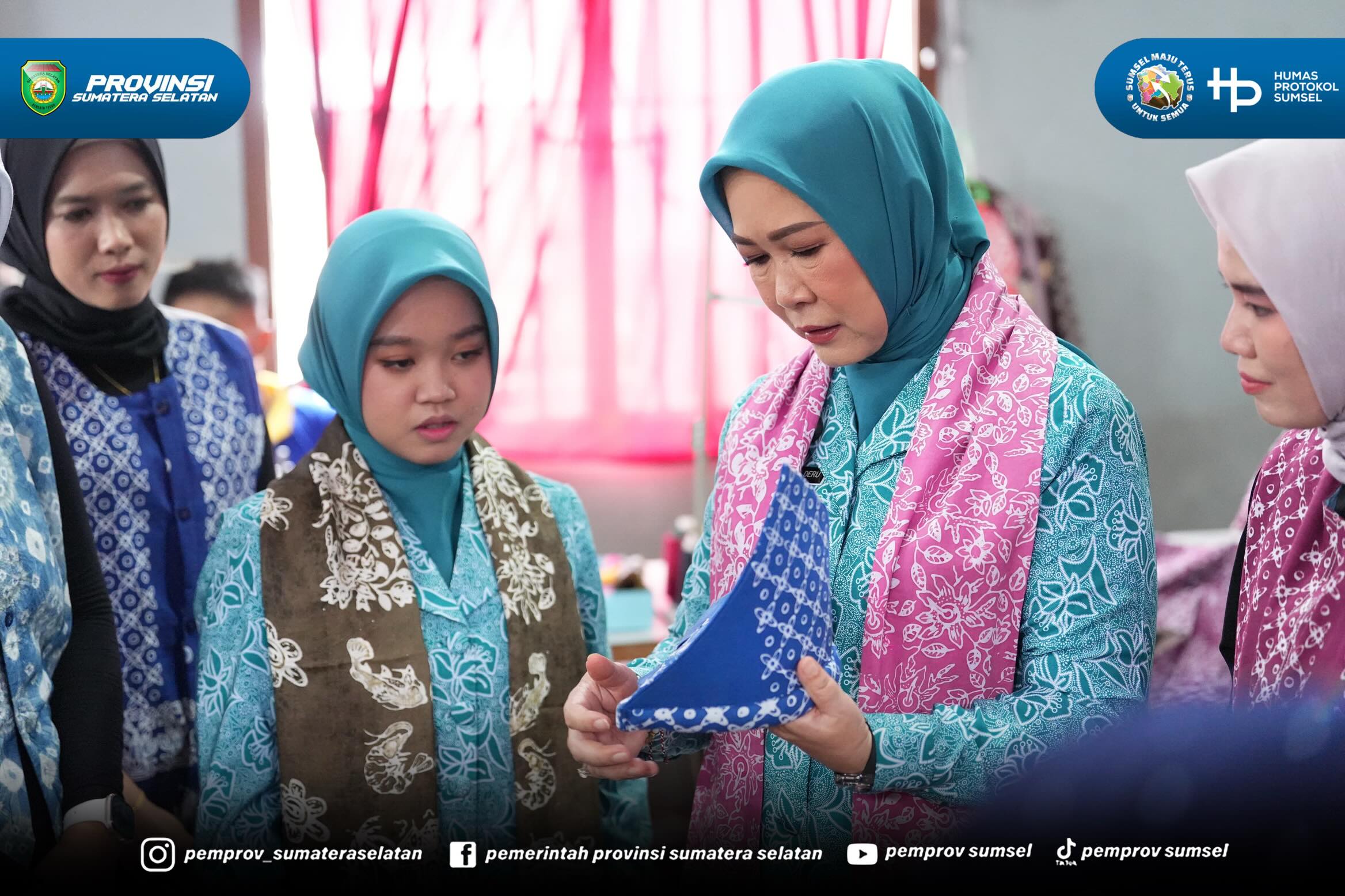 Banyuasin – Di balik tembok Lembaga Pemasyarakatan (Lapas) Kelas IIA Banyuasin, tersimpan kisah pembinaan yang penuh harapan. Pada Rabu (10/6/2026) siang, Ketua Tim Penggerak PKK Provinsi Sumatera Selatan (Sumsel), Febrita lustia Herman Deru, hadi...