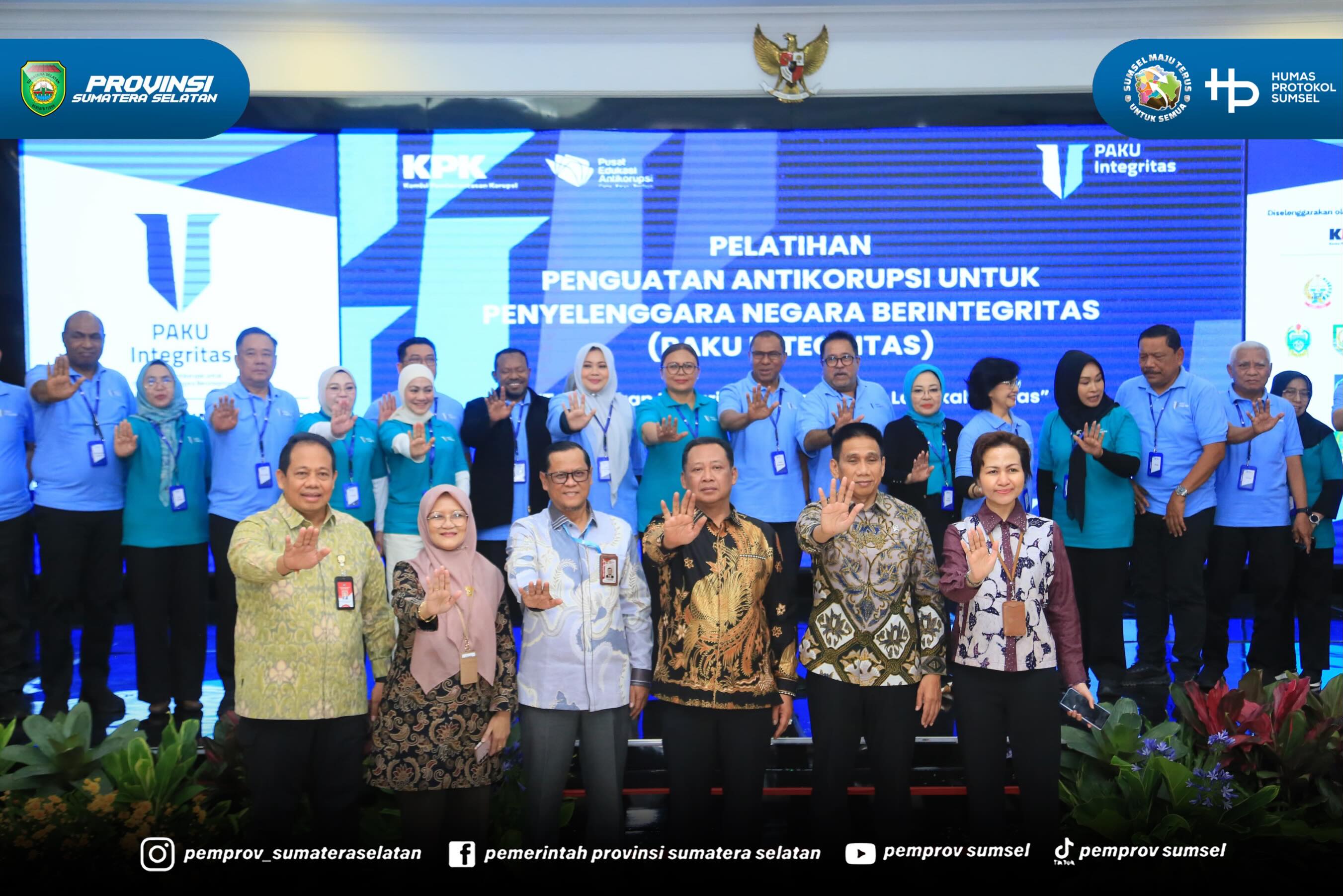 Jakarta - Wakil Gubernur Sumsel H. Cik Ujang dan Ketua BKOW Sumsel Lidyawati Cik Ujang ikut serta dalam Pembukaan Pelatihan Penguatan Anti Korupsi untuk Penyelenggara Negara Berintegritas (PAKU INTEGRITAS) Tahun 2026 diselenggarakan oleh KPK RI. K...
