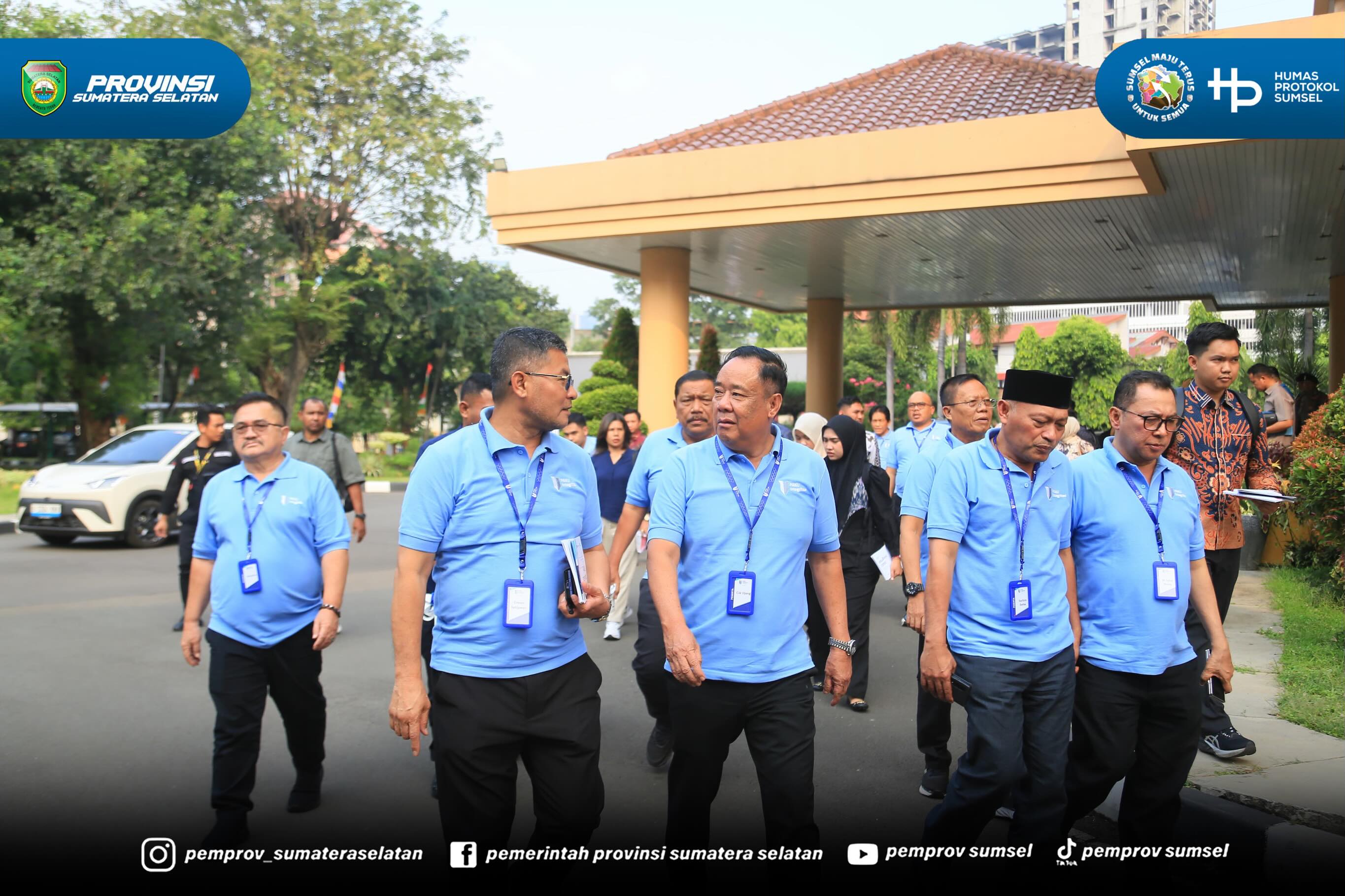 Jakarta - Wakil Gubernur Sumsel H. Cik Ujang menunaikan salat sebelum melanjutkan kegiatan Penguatan Anti Korupsi Integritas 2026 yang diselenggarakan Komisi Pemberantasan Korupsi, Kamis (11/6/2026)