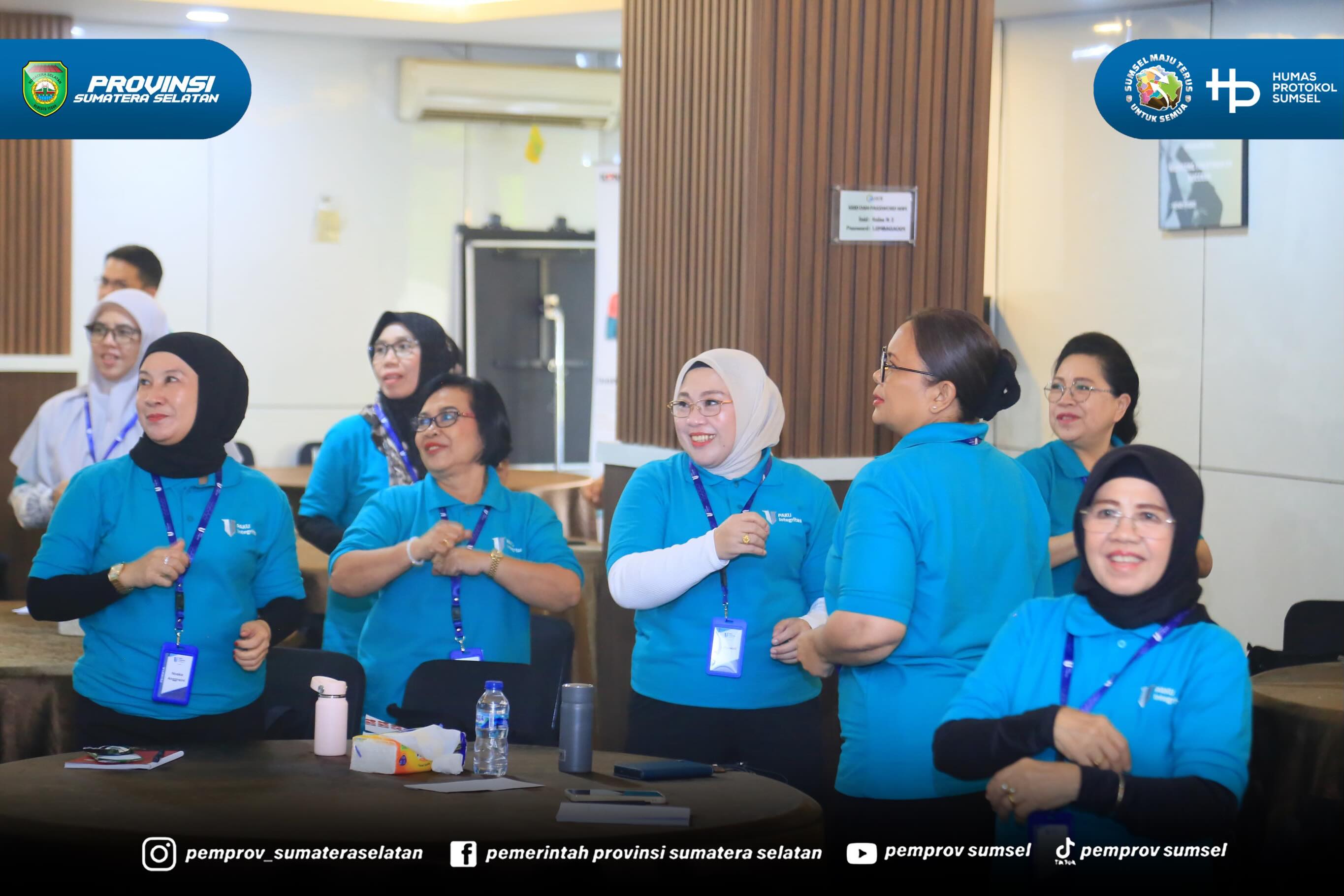 Jakarta - Wakil Gubernur Sumsel H. Cik Ujang menunaikan salat sebelum melanjutkan kegiatan Penguatan Anti Korupsi Integritas 2026 yang diselenggarakan Komisi Pemberantasan Korupsi, Kamis (11/6/2026)