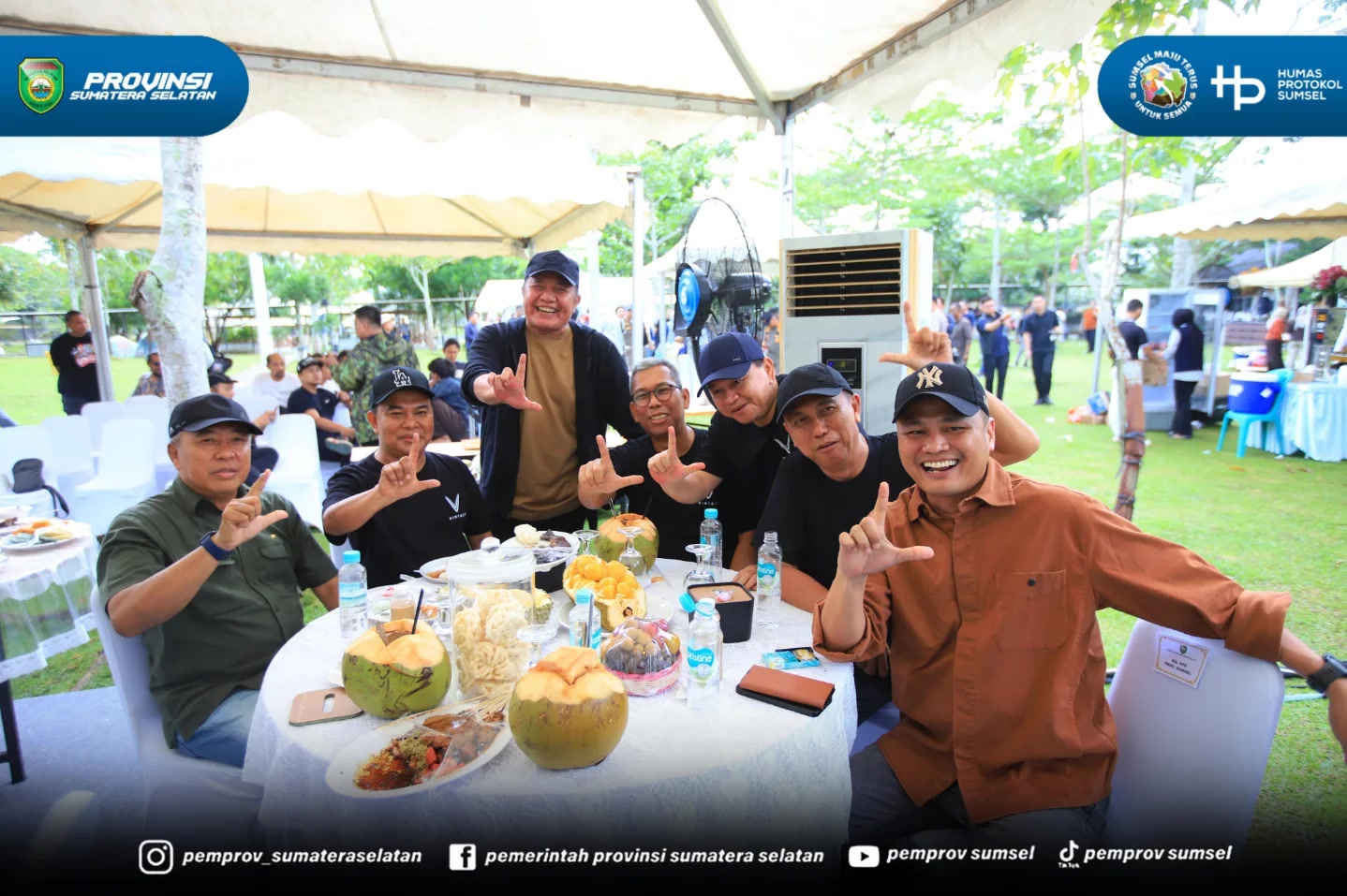 OKI – Gubernur Sumatera Selatan (Sumsel), Dr. H. Herman Deru, menegaskan pentingnya membangun silaturahmi dan terus berbuat sebagai fondasi utama dalam meraih kesuksesan. Hal tersebut disampaikannya saat menghadiri kegiatan silaturahmi bersama Bup...