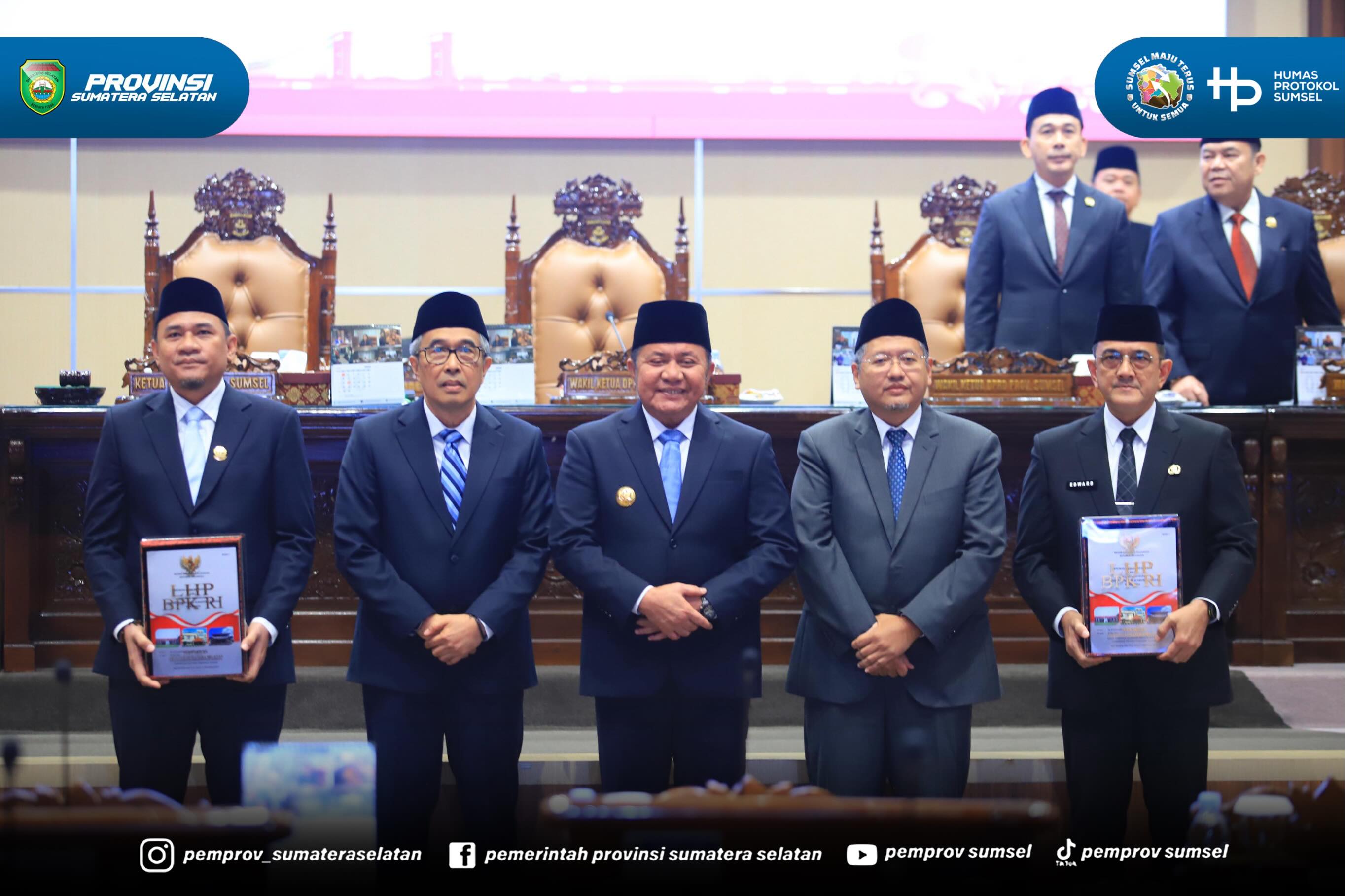 Palembang - Di bawah kepemimpinan Gubernur Sumsel Dr. H. Herman Deru, Provinsi Sumsel kembali mengukir prestasi gemilang di bidang tata kelola keuangan. Untuk ke-12 kalinya secara berturut-turut Provinsi Sumsel mendapatkan predikat Opini Wajar Tan...