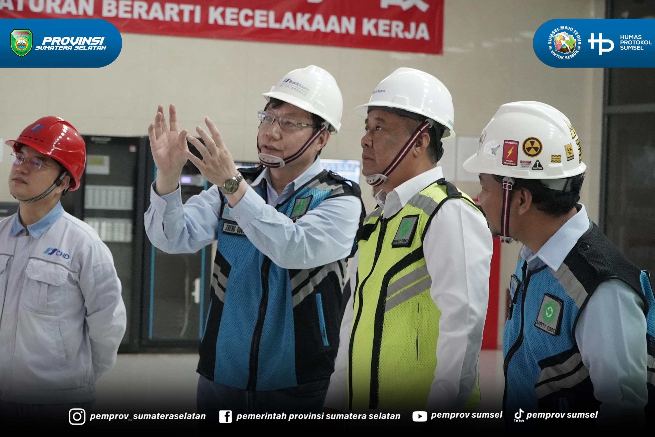 Wakil Gubernur Sumsel H. Cik Ujang meninjau Pembangkit Listrik Tenaga Uap (PLTU) 8 Huadian Bukit Asam Power di Desa Tanjung Lalang Kecamatan Tanjung Agung Kabupaten Muara Enim, Senin (15/6/2026).