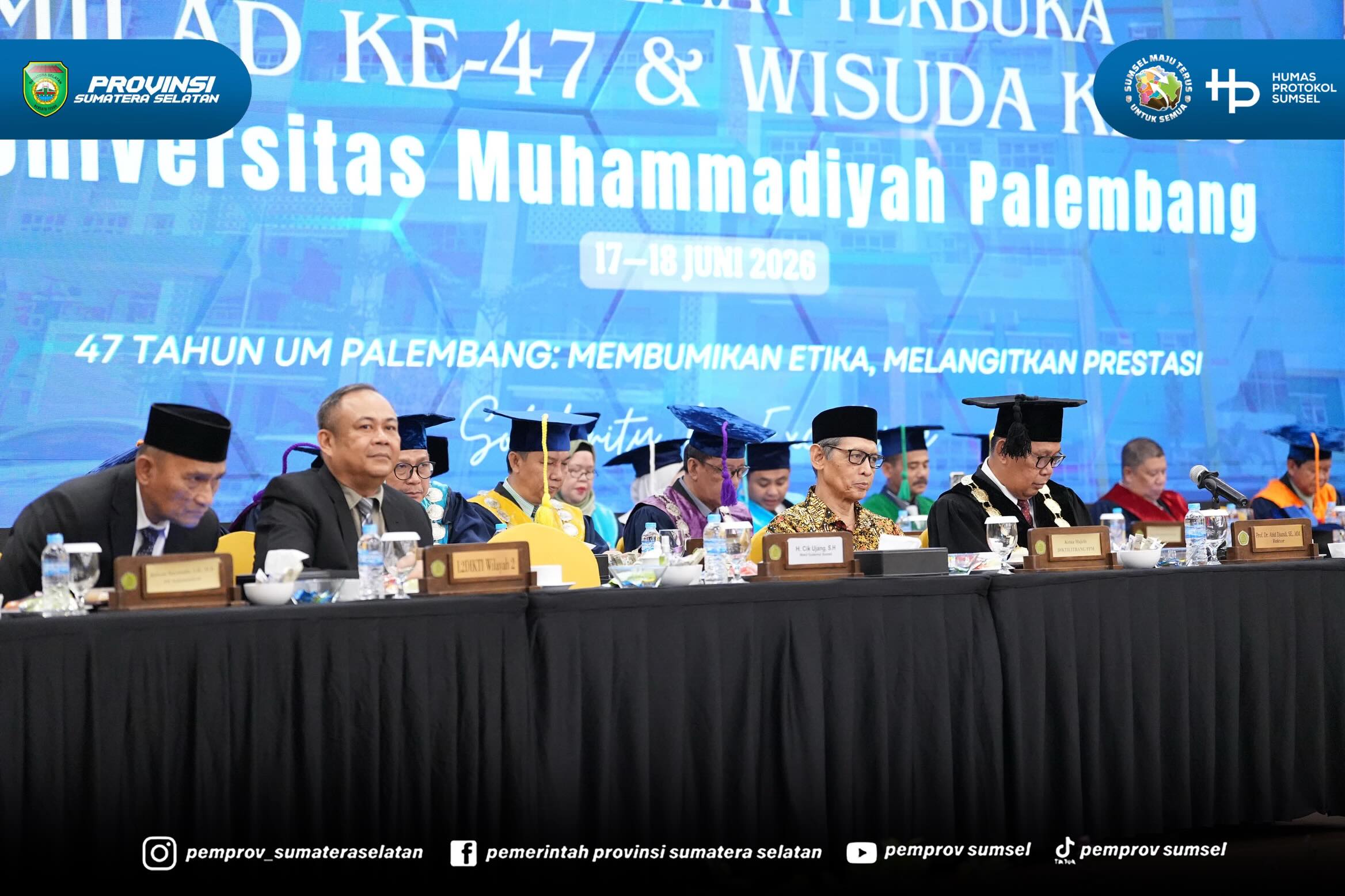PALEMBANG – Wakil Gubernur Sumatera Selatan (Wagub Sumsel) H. Cik Ujang menghadiri Wisuda ke-80 sekaligus Milad ke-47 Universitas Muhammadiyah Palembang (UMP) yang digelar di Hotel Wyndham Palembang, Rabu (17/6/2026).