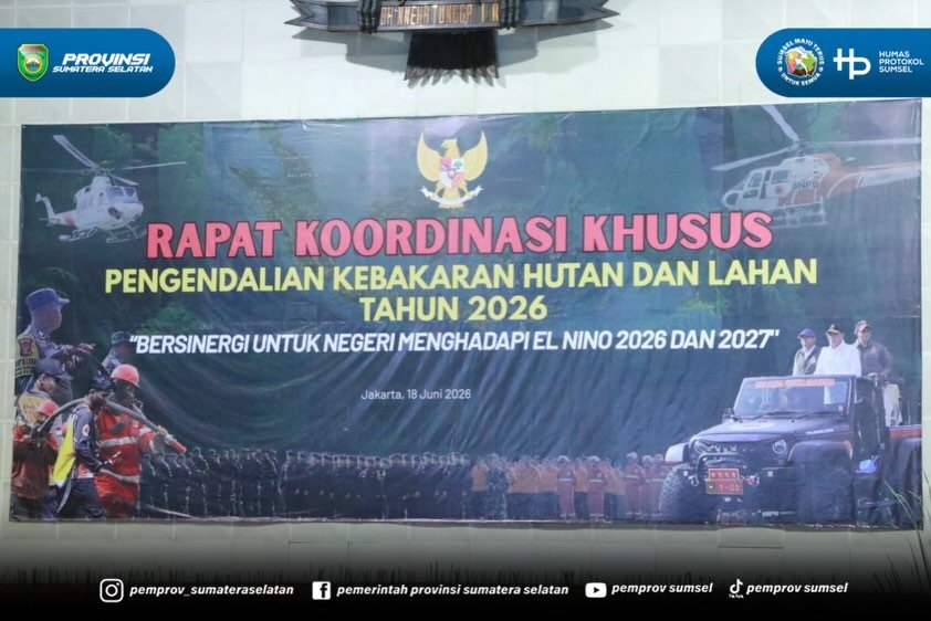 Jakarta - Sekretaris Daerah Sumsel H. Edward Candra menghadiri Rapat Koordinasi Kebakaran Hutan dan Lahan Tahun 2026 "Bersinergi Untuk Negeri menghadapi El-Nino 2026 dan 2027" diselenggarakan oleh Kementerian Koordinator Bidang Politik dan Keamana...