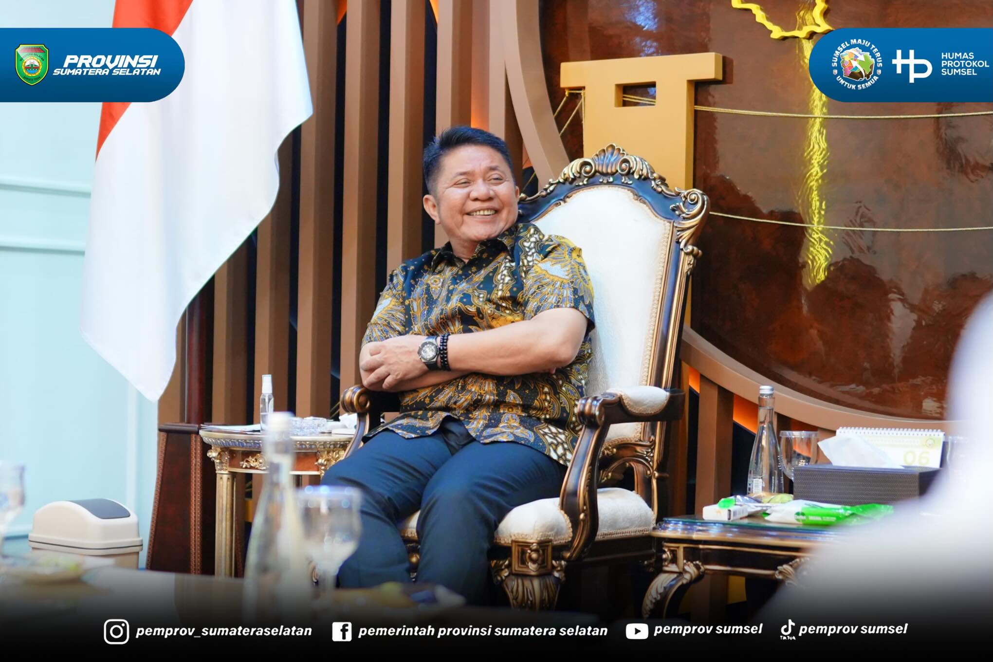 PALEMBANG – Gubernur Sumatera Selatan (Sumsel) Dr. H. Herman Deru menerima audiensi Asosiasi Pemerintahan Desa Seluruh Indonesia (APDESI) Merah Putih Sumsel di Ruang Tamu Gubernur Sumsel, Kamis (18/6/2026).