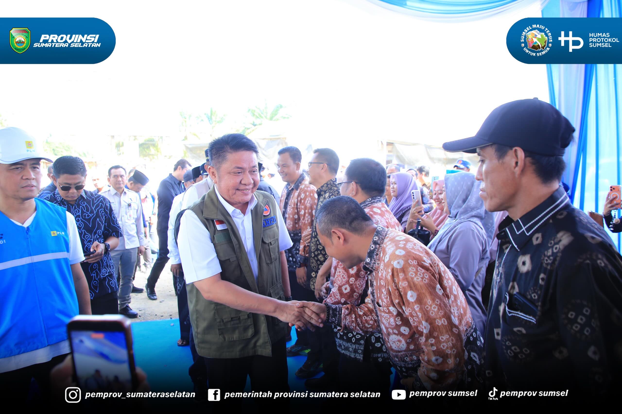 Musi Banyuasin – Gubernur Sumatera Selatan (Sumsel) Dr. H. Herman Deru meresmikan peralihan pelanggan PT Muba Electric Power (MEP) ke PT PLN (Persero) di Desa Air Putih Ulu, Kecamatan Plakat Tinggi, Kabupaten Musi Banyuasin (Muba), Jumat (19/6/2026).