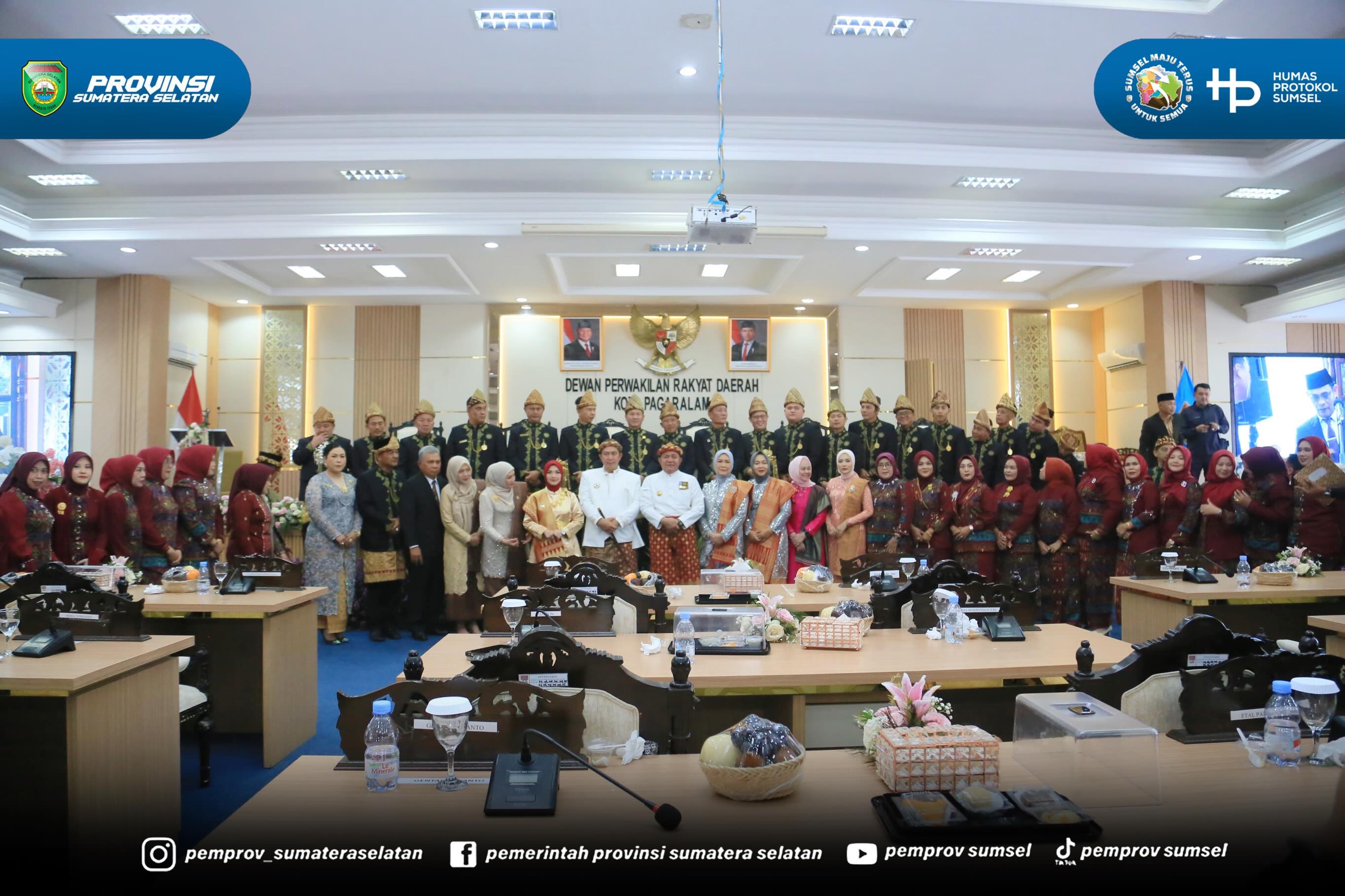 PAGARALAM – Gubernur Sumatera Selatan (Sumsel) Dr. H. Herman Deru mengajak seluruh pemerintah daerah memiliki ketangguhan dalam menghadapi berbagai perubahan, terutama terkait sistem pengelolaan keuangan daerah yang terus berkembang mengikuti kebi...