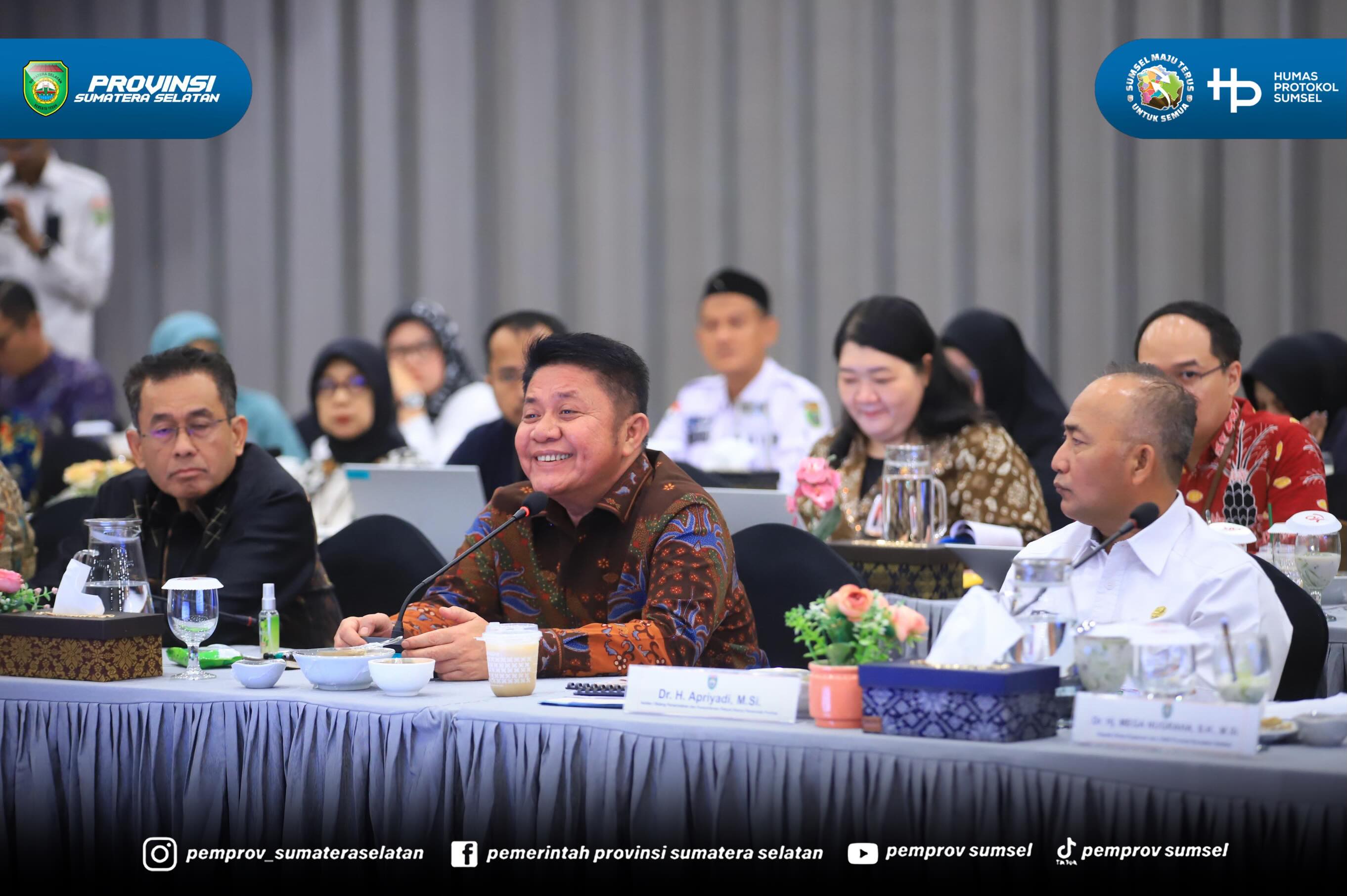 Palembang - Gubernur Sumsel Dr. H. Herman Deru menghadiri Rapat Pertemuan Tim Badan Akuntabilitas Keuangan Negara (BAKN) DPR RI di Palembang.