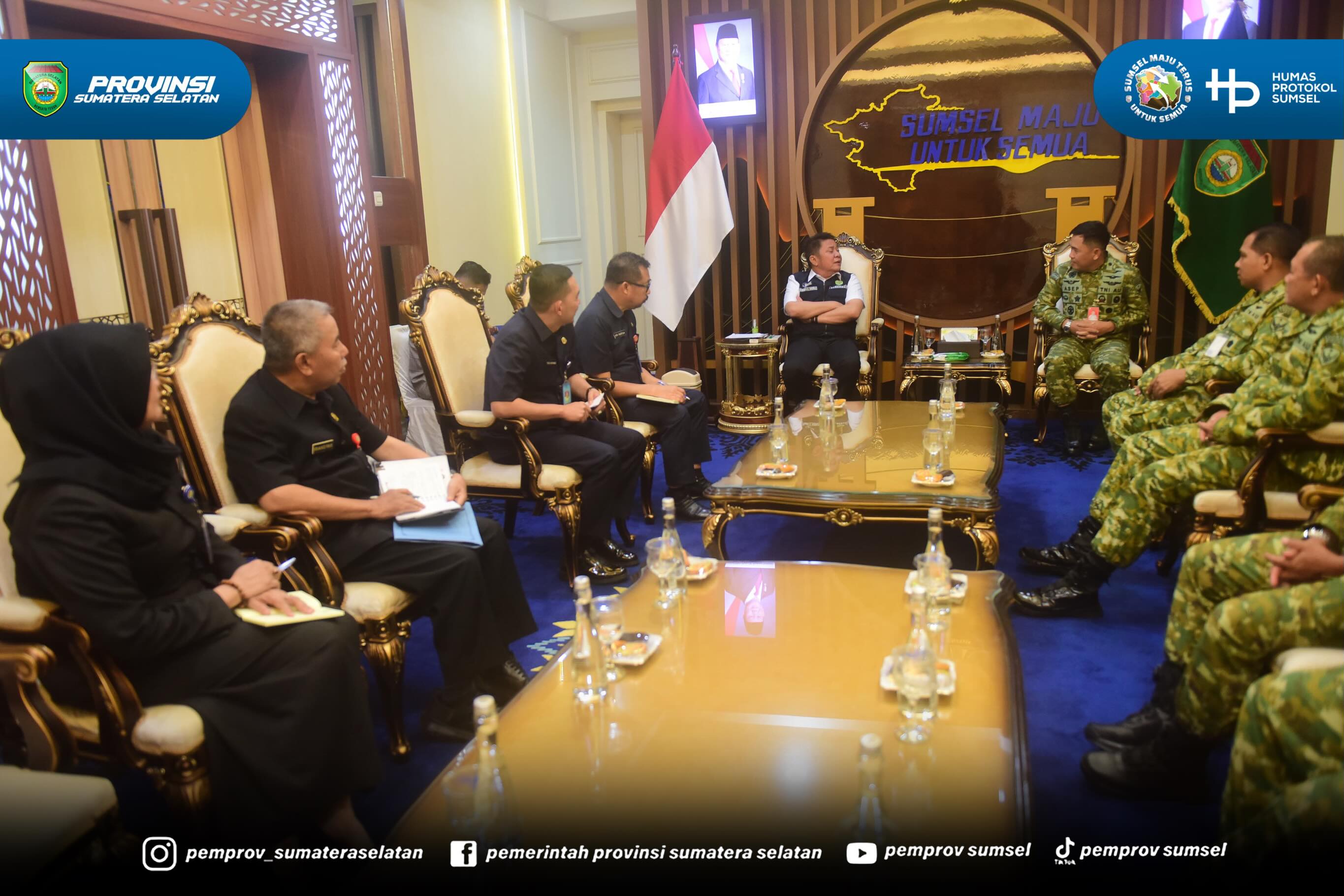PALEMBANG – Gubernur Sumatera Selatan (Sumsel) Dr. H. Herman Deru menerima kunjungan silaturahmi sekaligus perkenalan Komandan Pangkalan TNI Angkatan Udara (Danlanud) Sri Mulyono Herlambang Palembang, Kolonel Penerbang (PnB) Asep Wahyu Wijaya, M.M...