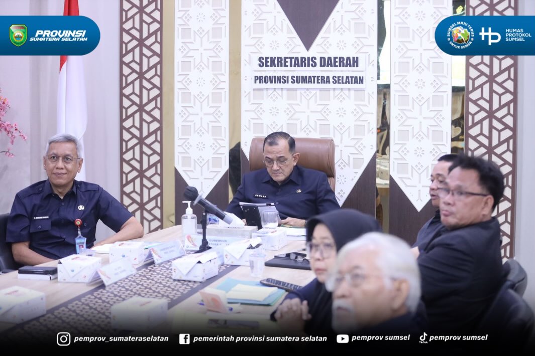 Palembang - Sekretaris Daerah Provinsi Sumsel Edward Candra menghadiri acara Exit Meeting Gabungan Pemeriksaan Tematik Ketahanan Pangan Nasional yang diselenggarakan BPK RI di Command Centre, Kantor Gubernur Sumsel, Kamis (25/6/2026).
