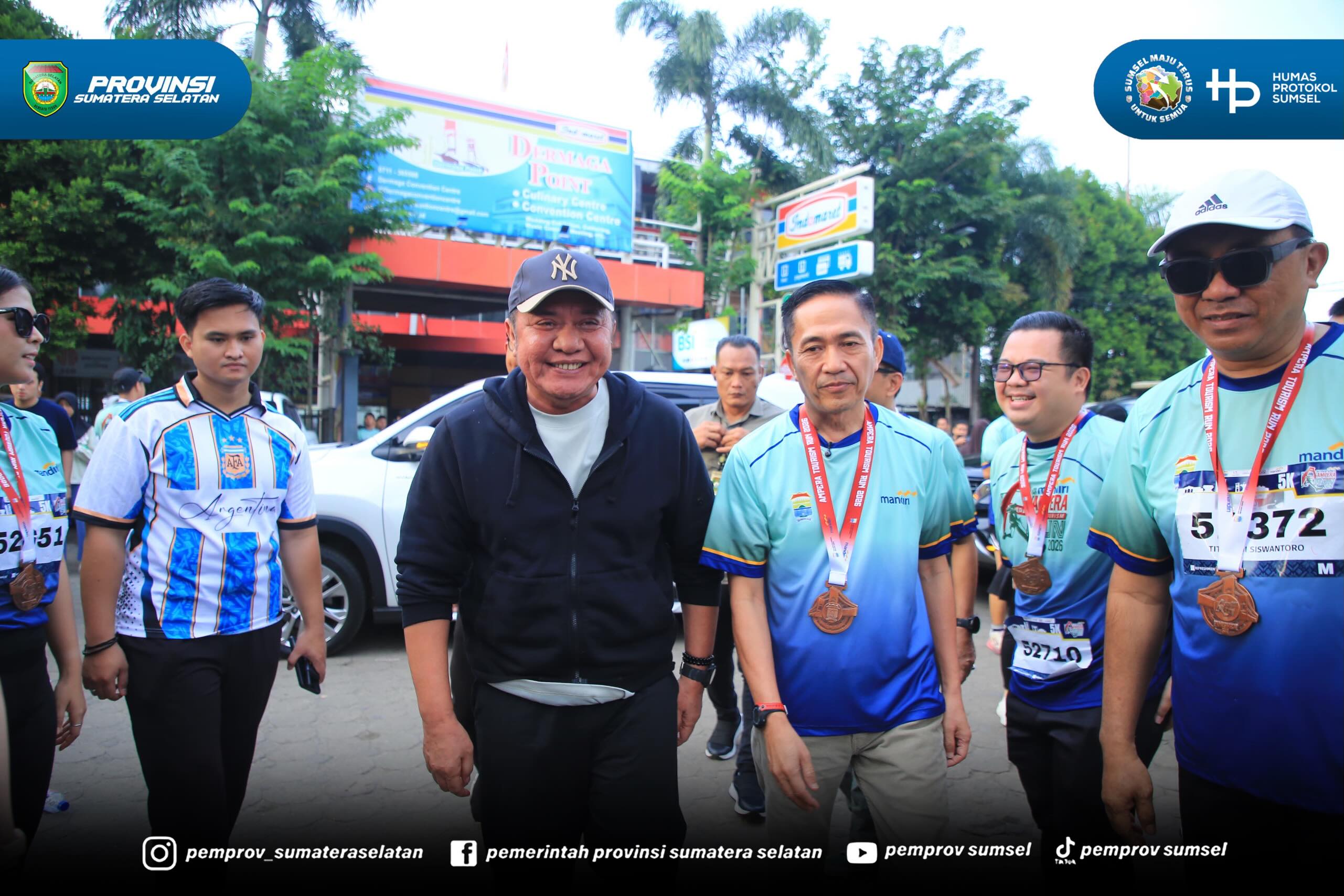 PALEMBANG – Gubernur Sumatera Selatan (Sumsel), Dr. H. Herman Deru, mengapresiasi penyelenggaraan Mandiri Ampera Tourism Run 2026 yang digelar di halaman Museum Sultan Mahmud Badaruddin II, Minggu (28/6/2026).