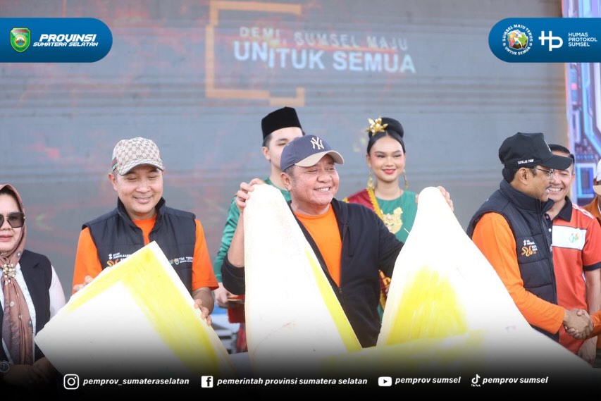 Palembang - Provinsi Sumatera Selatan resmi menggelorakan “Semarak Wong Kito 2026, Sensus Ekonomi 2026 Milik Rakyat”. Kegiatan akbar ini menjadi penanda dimulainya pendataan ekonomi terbesar se-Indonesia di Bumi Sriwijaya.