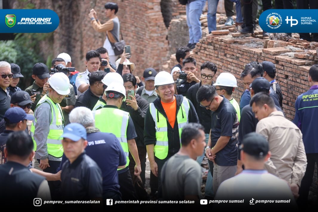 Palembang – Gubernur Sumatera Selatan (Sumsel) Dr. H. Herman Deru mengapresiasi langkah Kodam II/Sriwijaya yang melakukan penataan dan revitalisasi Benteng Kuto Besak (BKB) sebagai destinasi wisata sejarah baru di Kota Palembang.