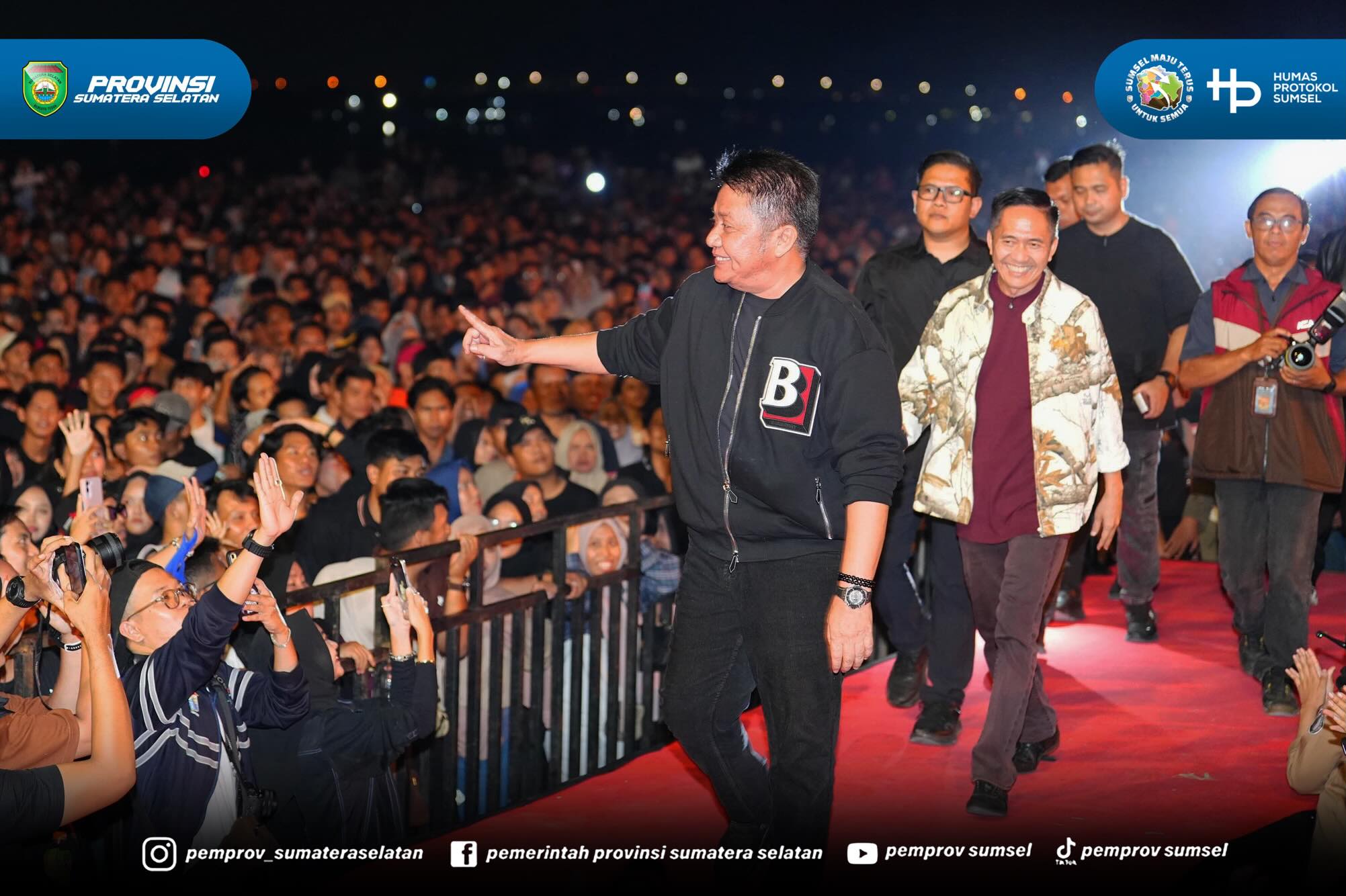 PALEMBANG – Gubernur Sumatera Selatan (Sumsel) Dr. H. Herman Deru menghadiri sekaligus menutup rangkaian kegiatan Closing Ceremony Gemilang Raya X Digital Kito Galo (DKG) 7th yang diselenggarakan Bank Indonesia Provinsi Sumsel di Plaza Benteng Kut...