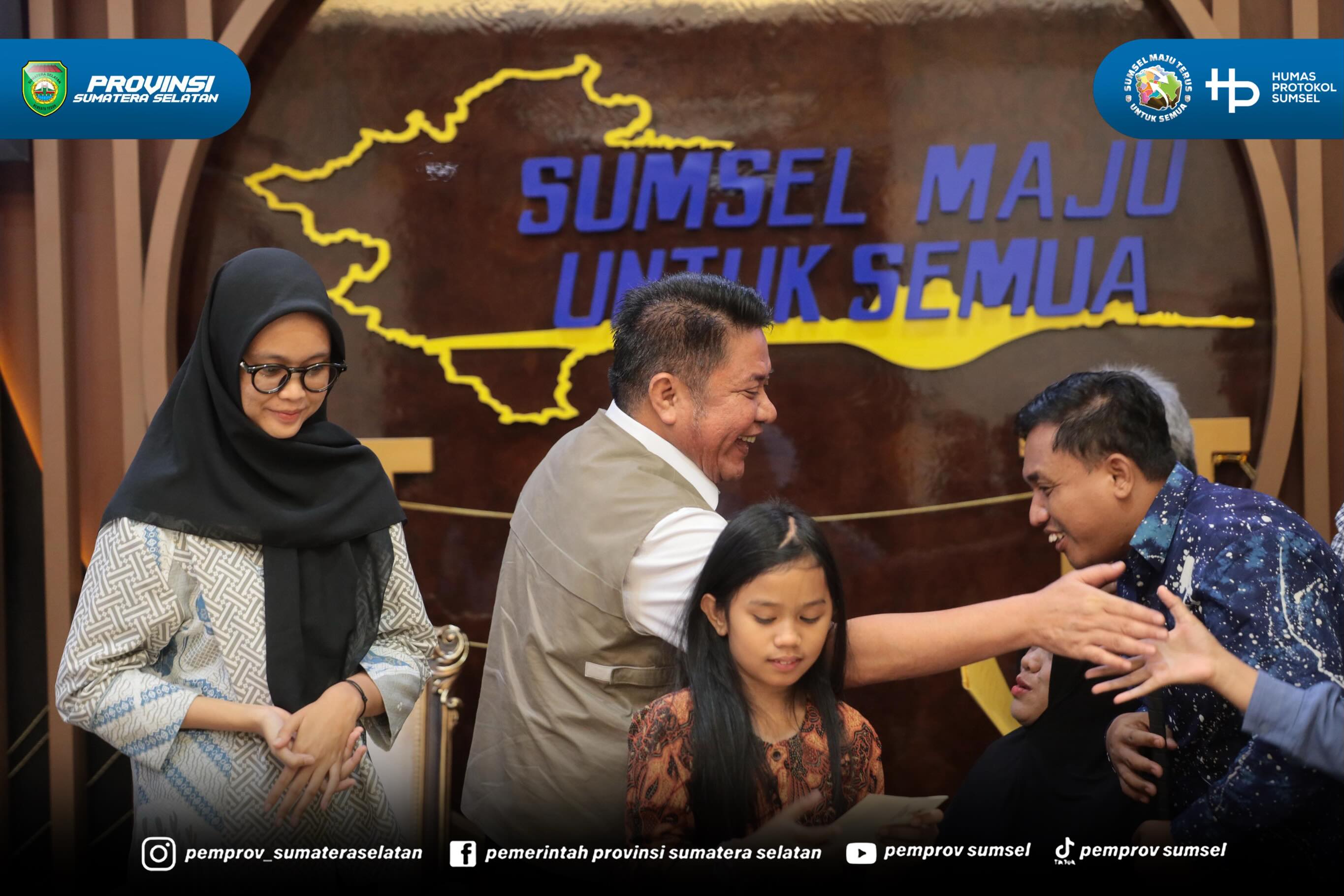 PALEMBANG – Gubernur Sumatera Selatan (Sumsel) H. Herman Deru menerima audiensi Pengurus Yayasan Sharing Disability Indonesia (YSDI) Sumsel dalam rangka silaturahmi sekaligus membahas pengembangan ekosistem produk penyandang disabilitas di Sumsel,...