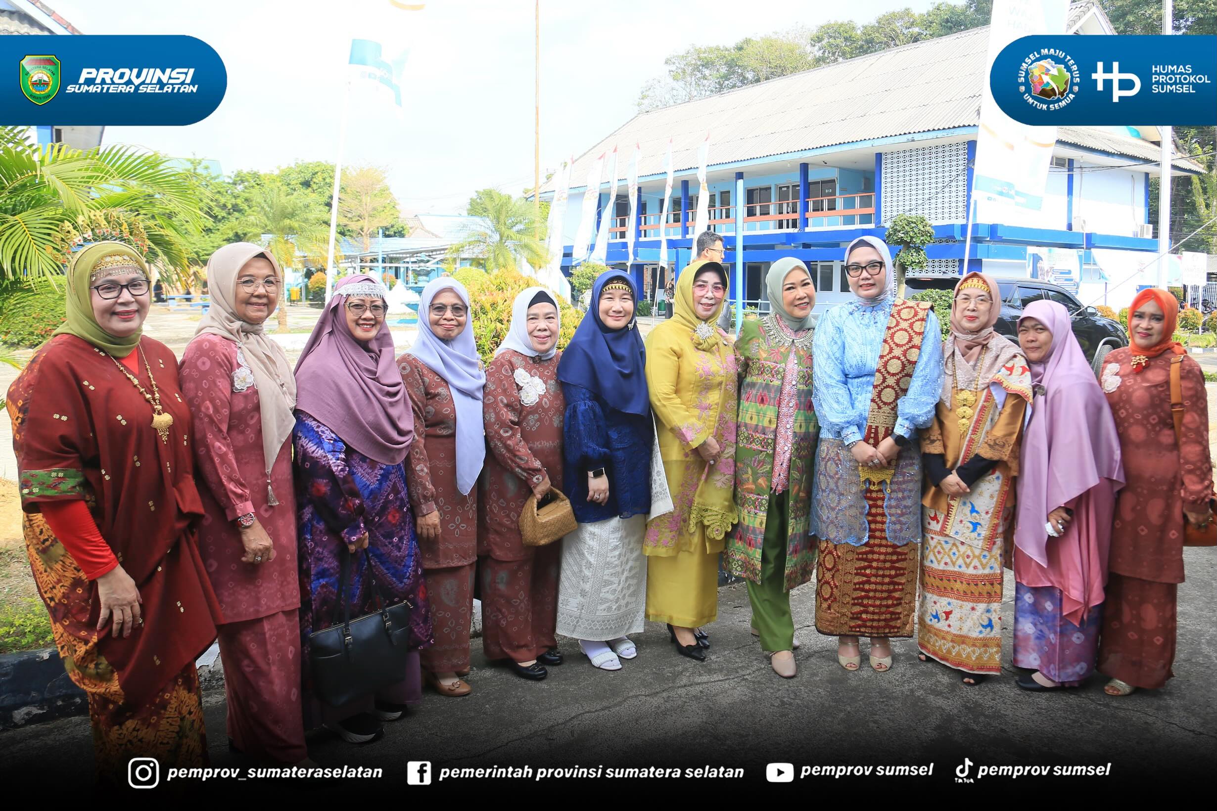 PALEMBANG – Ketua Tim Penggerak (TP) PKK Provinsi Sumatera Selatan (Sumsel), Hj. Febrita Lustia HD, menghadiri Upacara Peringatan Hari Keluarga Nasional (Harganas) ke-32 Tahun 2026 yang digelar di halaman Kantor BKKBN Provinsi Sumsel, Senin (29/6/...