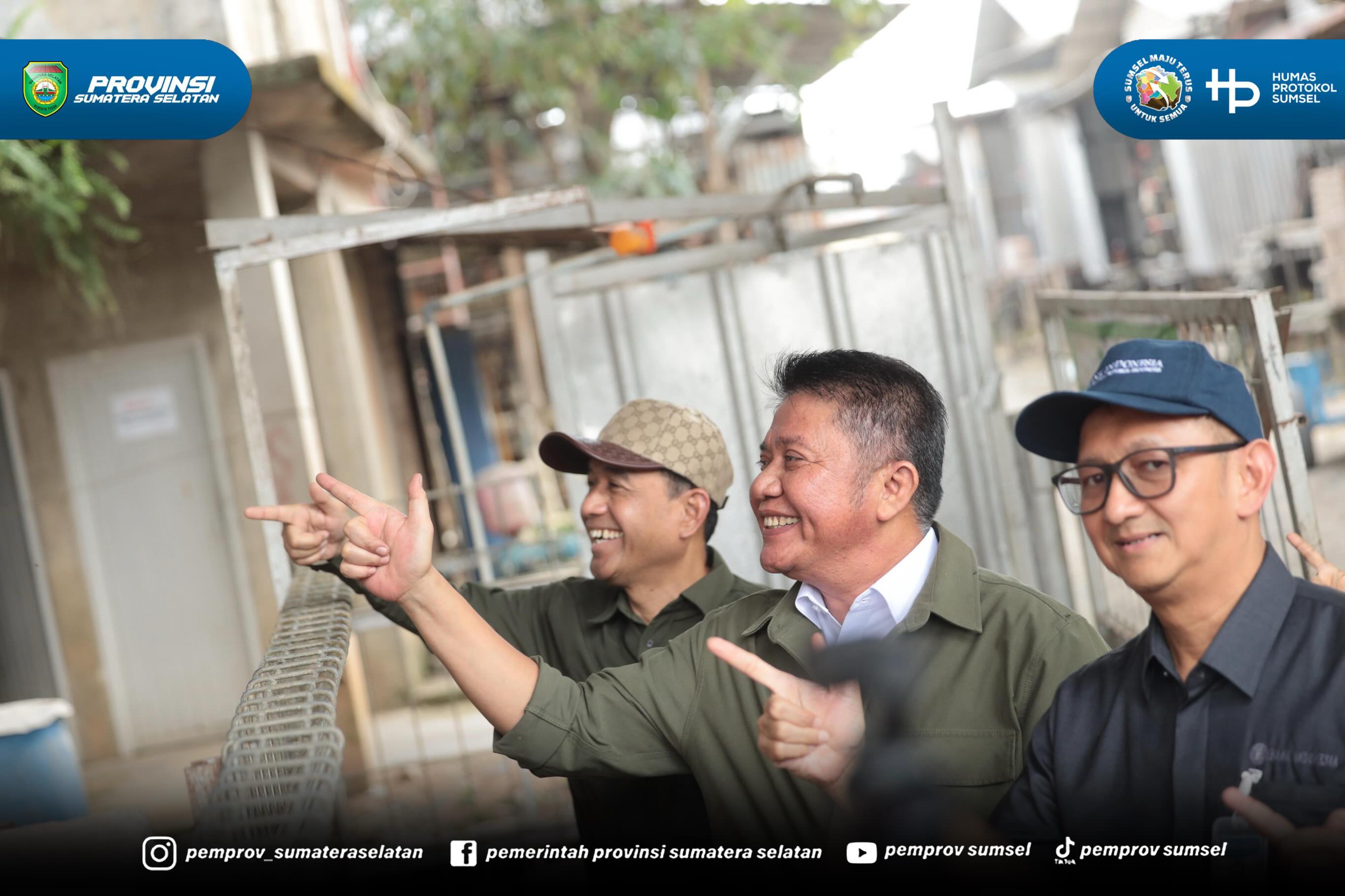 Banyuasin – Gubernur Sumatera Selatan (Sumsel) Dr. H. Herman Deru meninjau San San Farm, peternakan ayam yang berlokasi di Jalan Pangkalan Benteng, Sukomoro, Kabupaten Banyuasin, Selasa (30/6/2026). Kunjungan tersebut merupakan bagian dari rangkai...