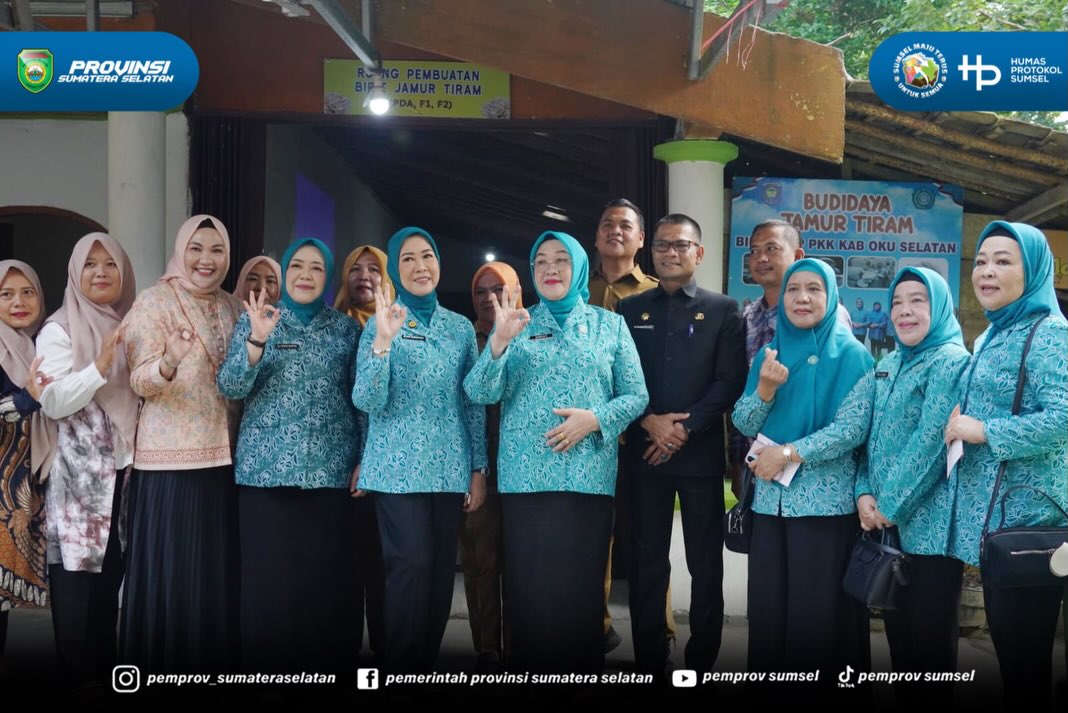 Ketua TP PKK Sumsel Feby Deru, hari ini, Selasa (30/06/26) mampir ke Sentra Jamur Tiram “Berkat Serasan” binaan TP PKK OKU Selatan.