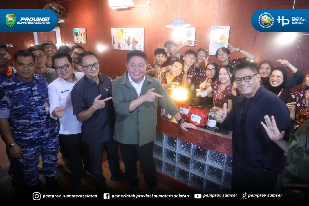 Palembang – Gubernur Sumatera Selatan (Sumsel) H. Herman Deru didampingi Kepala Perwakilan Bank Indonesia (BI) Sumsel Bambang Pramono, Kepala Otoritas Jasa Keuangan (OJK) Sumsel Arifin Susanto, serta sejumlah Kepala Organisasi Perangkat Daerah (OP...