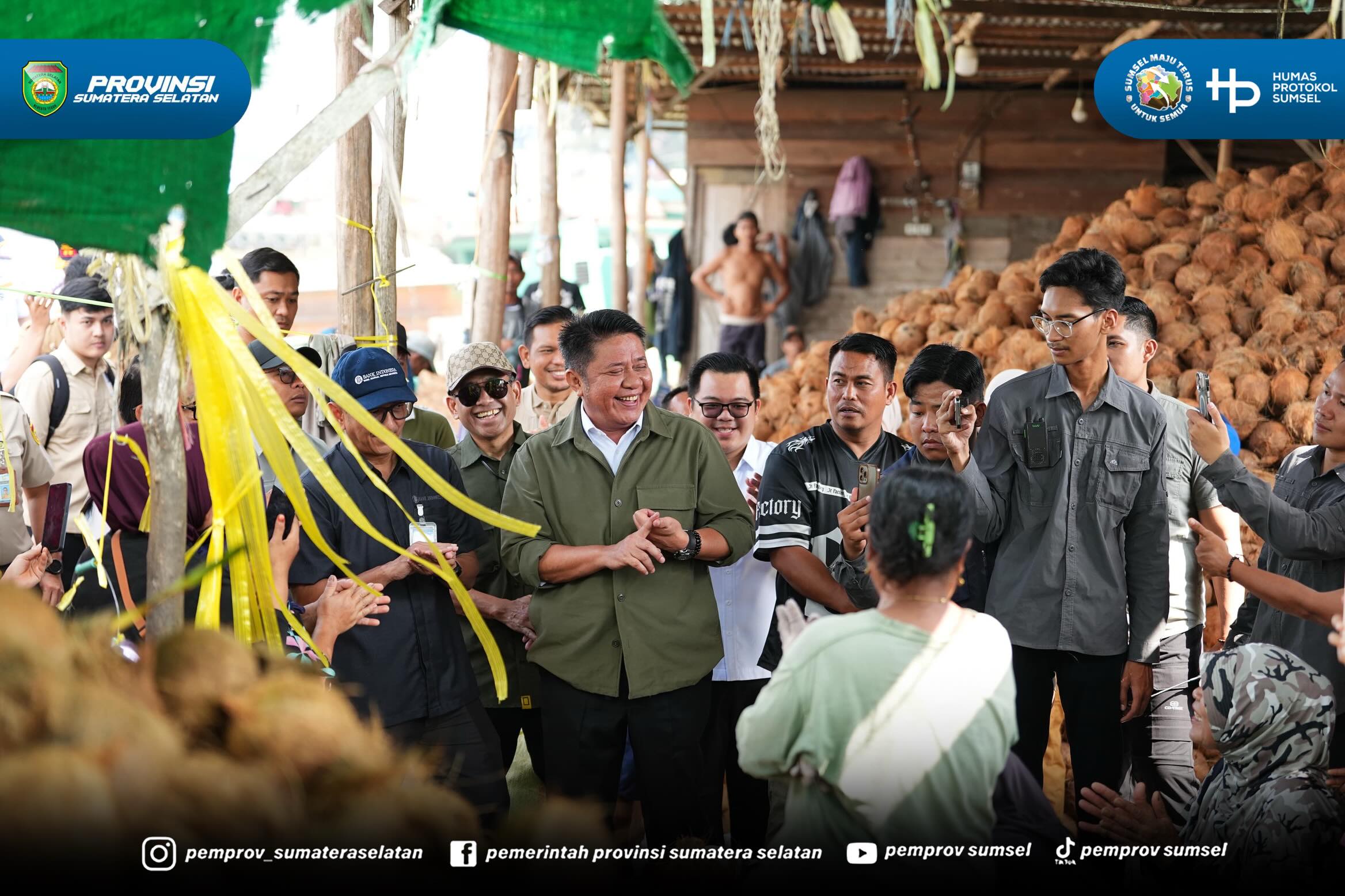 Palembang – Gubernur Sumatera Selatan (Sumsel) H. Herman Deru meninjau Eksplorasi Sultan Muda Sumsel bertempat di Dermaga Kelapa Musi II Palembang, Selasa (30/6/2026). Kunjungan ini untuk melihat aktivitas hilirisasi dan ekspor kelapa yang dikelol...
