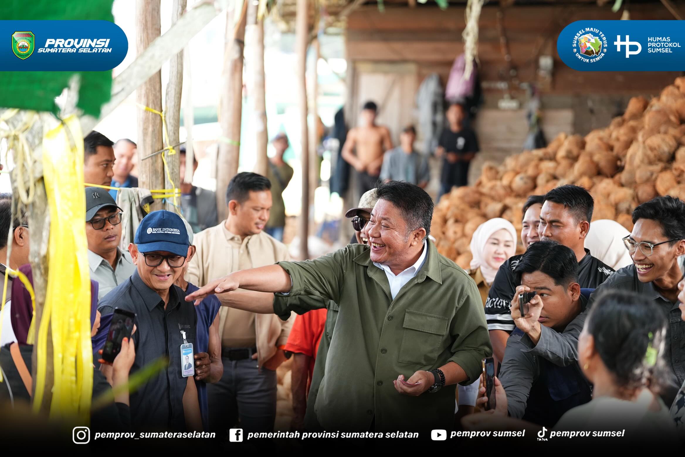 Palembang – Gubernur Sumatera Selatan (Sumsel) H. Herman Deru meninjau Eksplorasi Sultan Muda Sumsel bertempat di Dermaga Kelapa Musi II Palembang, Selasa (30/6/2026). Kunjungan ini untuk melihat aktivitas hilirisasi dan ekspor kelapa yang dikelol...
