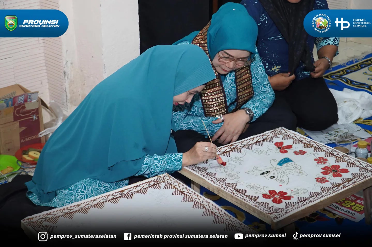 Ketua TP PKK Sumsel Feby Deru meninjau Kelompok Wanita “Maju Kreativitas Tanpa Batas” Desa Mojosari, kabupaten OKU Timur, Rabu (01/07/26).