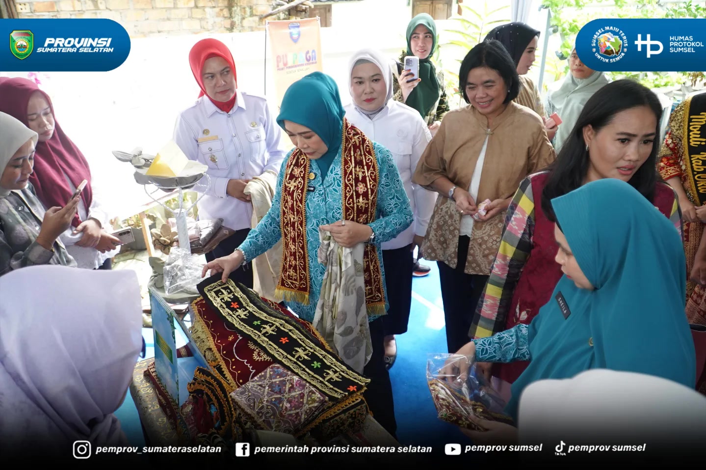 OKU TIMUR – Ketua Tim Penggerak (TP) PKK Provinsi Sumatera Selatan, Feby Herman Deru, mengapresiasi berbagai program unggulan TP PKK Kabupaten OKU Timur saat melakukan kunjungan kerja ke kabupaten tersebut, Selasa (30/6/2026).