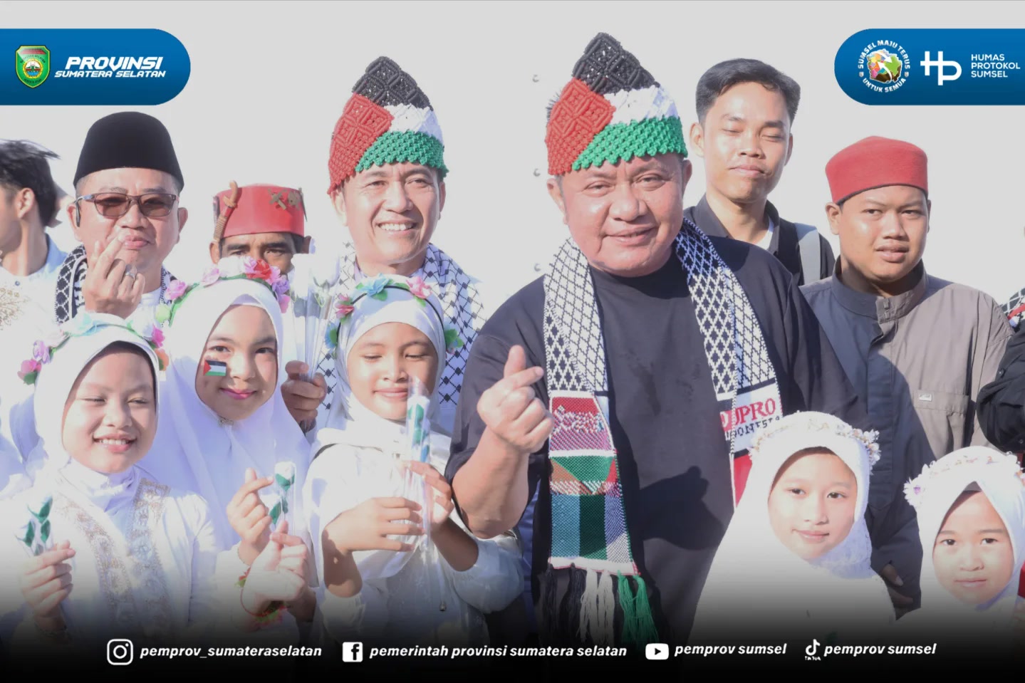 PALEMBANG – Gubernur Sumatera Selatan Dr. H. Herman Deru menghadiri Konser Amal Wali Band dalam rangka memperingati Hari Ulang Tahun Kota Palembang ke-1343 sekaligus penggalangan dana kemanusiaan untuk Palestina yang digelar di halaman Kantor DPRD...