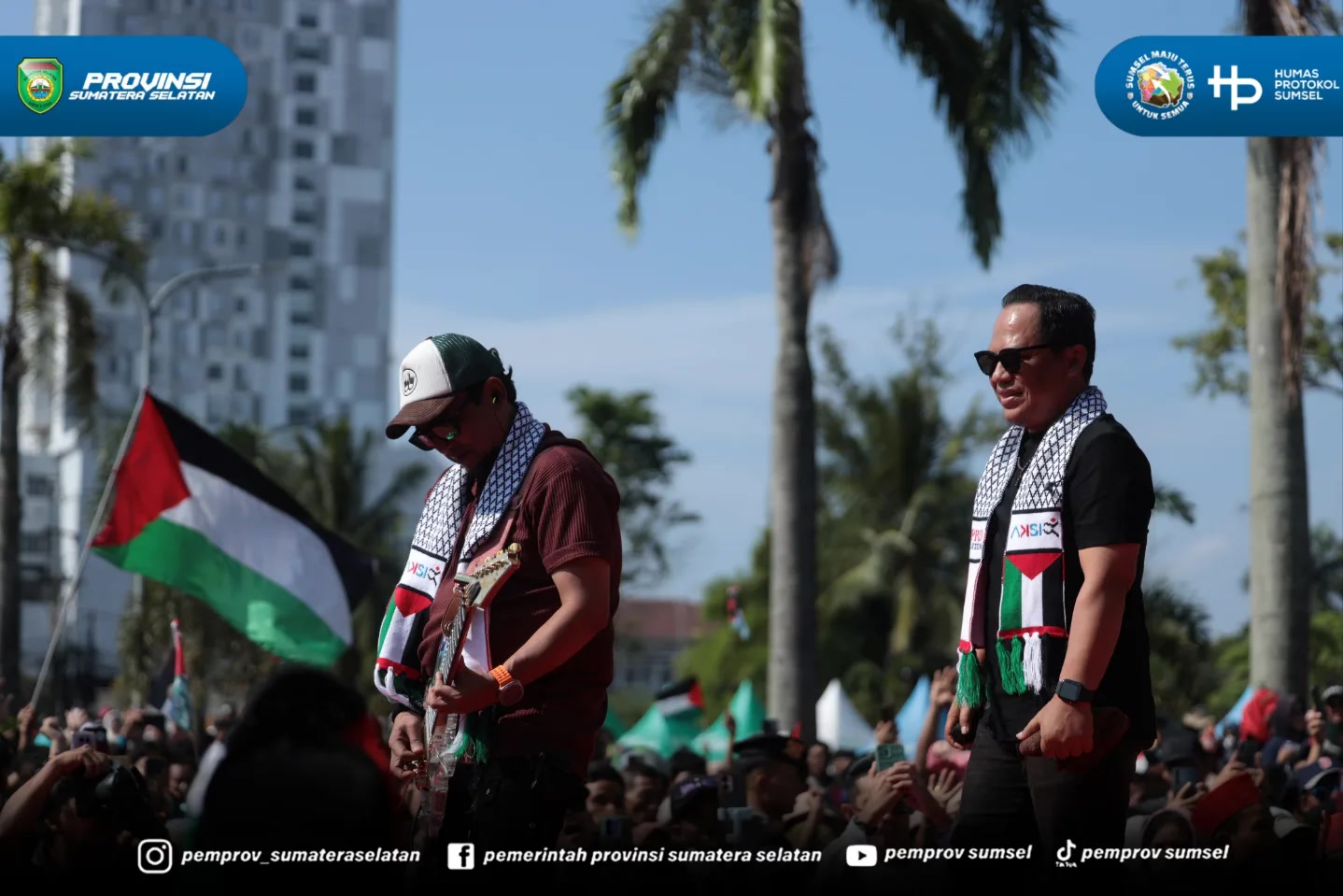 PALEMBANG – Gubernur Sumatera Selatan Dr. H. Herman Deru menghadiri Konser Amal Wali Band dalam rangka memperingati Hari Ulang Tahun Kota Palembang ke-1343 sekaligus penggalangan dana kemanusiaan untuk Palestina yang digelar di halaman Kantor DPRD...
