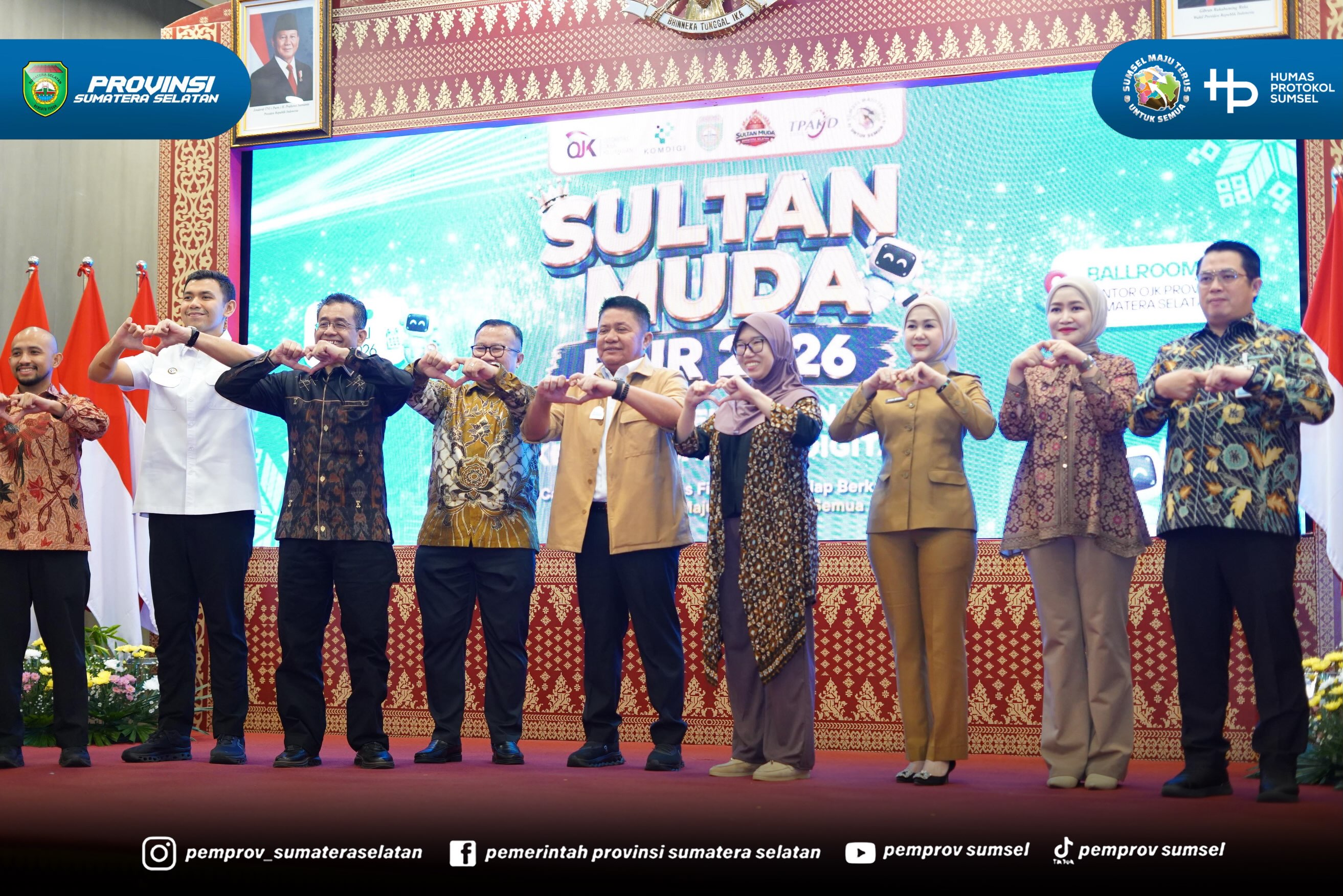 Palembang - Gubernur Sumatera Selatan (Sumsel) H. Herman Deru secara resmi membuka Sultan Muda Fair 2026 yang mengusung tema "Cakap Digital, Cerdas Finansial, dan Siap Berkarya untuk Sumsel Maju" di Kantor Otoritas Jasa Keuangan (OJK) Regional 7 S...