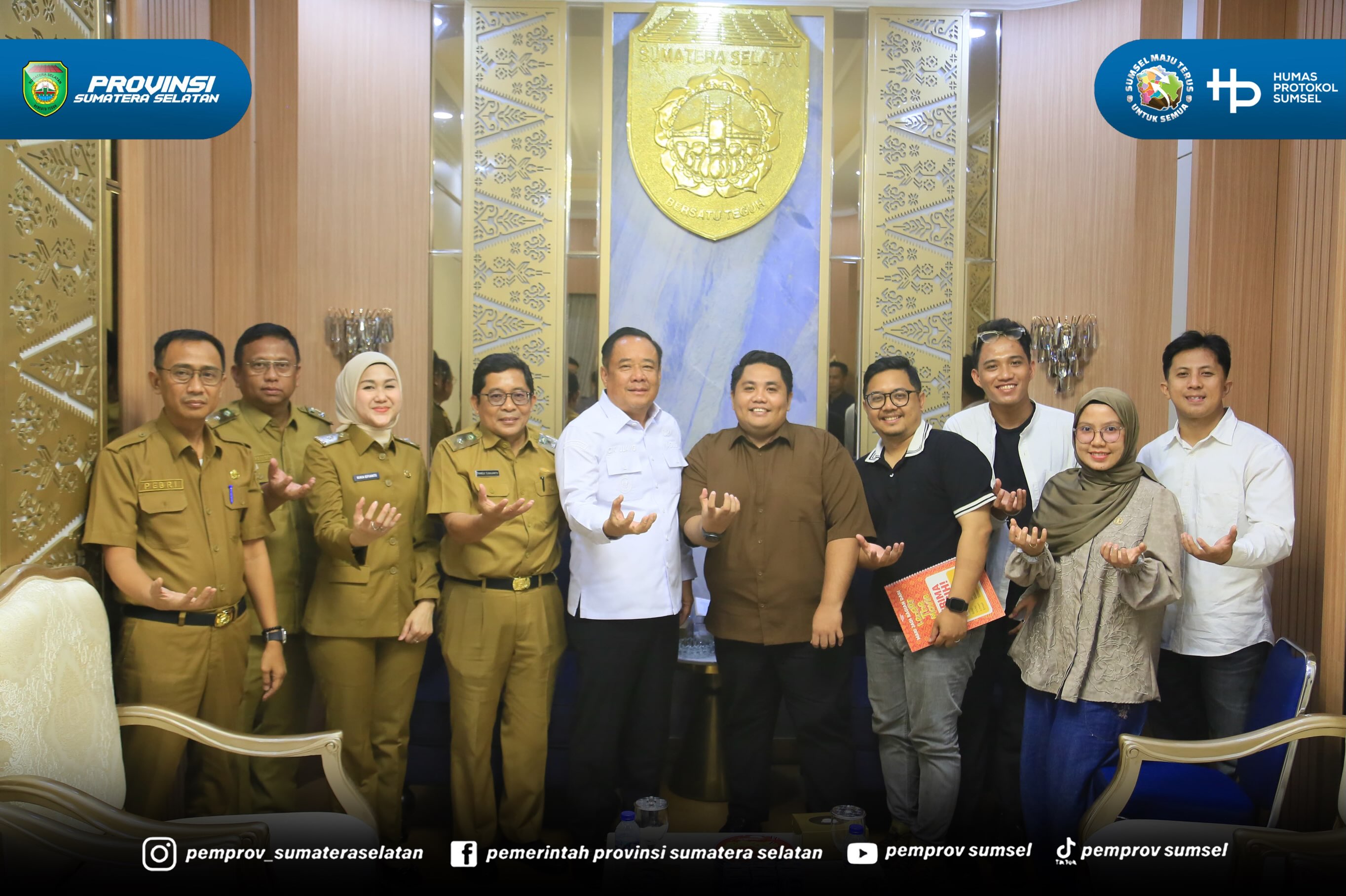 Palembang – Wakil Gubernur Sumatera Selatan (Sumsel) H Cik Ujang menyatakan dukungan penuh Pemerintah Provinsi Sumsel terhadap produksi film lokal "Lenget The Movie" yang mengangkat seni, budaya, dan kearifan lokal Sumatera Selatan.