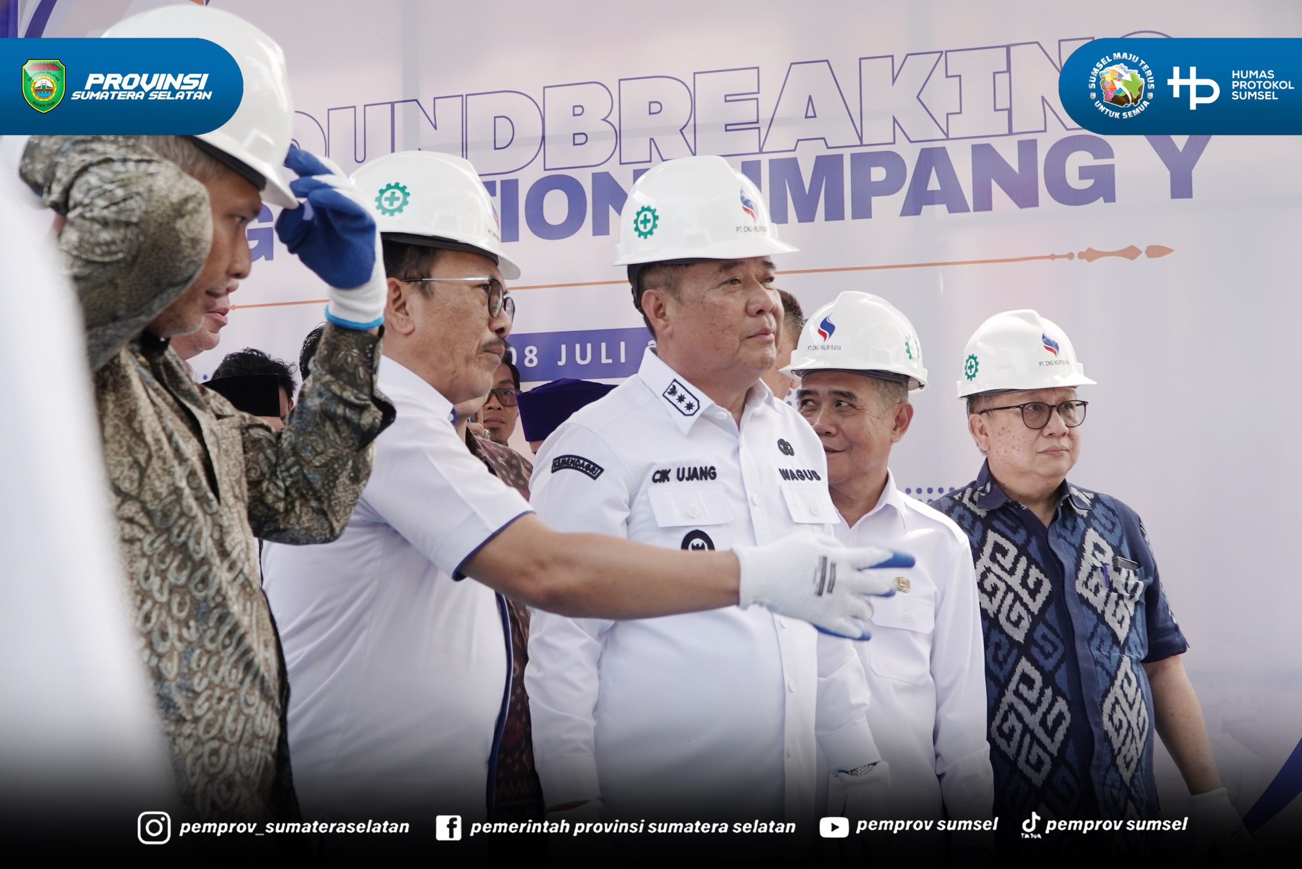 Ogan Ilir – Wakil Gubernur Sumatera Selatan H. Cik Ujang menghadiri sekaligus melakukan groundbreaking pembangunan CNG Station Simpang Y yang dirangkaikan dengan tasyakuran Hari Ulang Tahun ke-17 PT CNG Hilir Raya di Simpang Y, Kecamatan Indralaya...