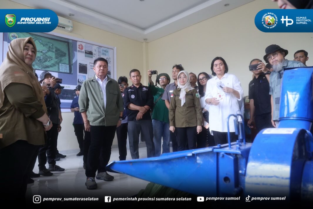 Ogan Ilir - Gubernur Sumsel Herman Deru terus mendorong penguatan sektor pertanian dan peternakan. Hal itu terlihat saat beliau meninjau Sriwijaya Science Techno Park (SSTP) pada Kamis (09/07/26), usai menanam pohon di Embung Konservasi Kebun Raya...