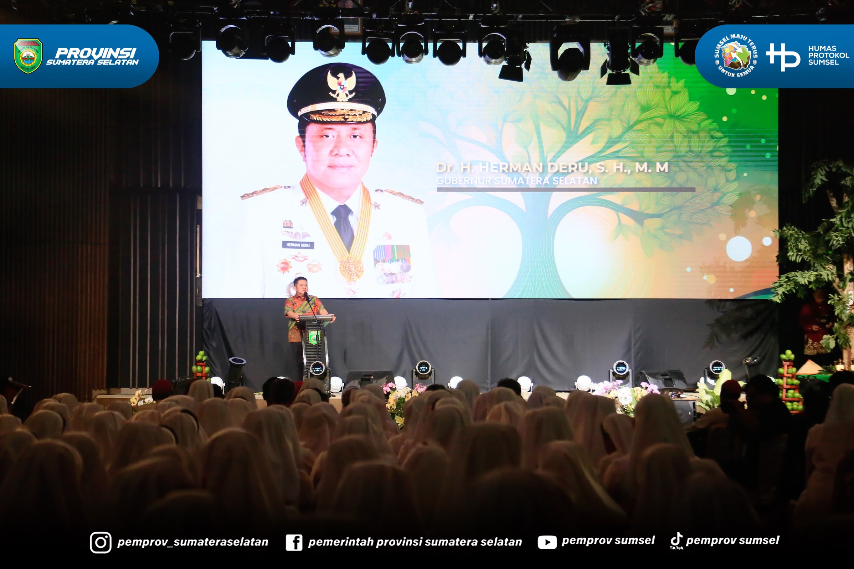 PALEMBANG – Gubernur Sumatera Selatan (Sumsel) H. Herman Deru menghadiri Perayaan Syukur 100 Tahun Kongregasi Suster Santo Fransiskus Charitas hadir di Indonesia yang digelar di Ballroom Asisi Lantai 8 Charitas Hospital Palembang, Kamis (9/7/2026).