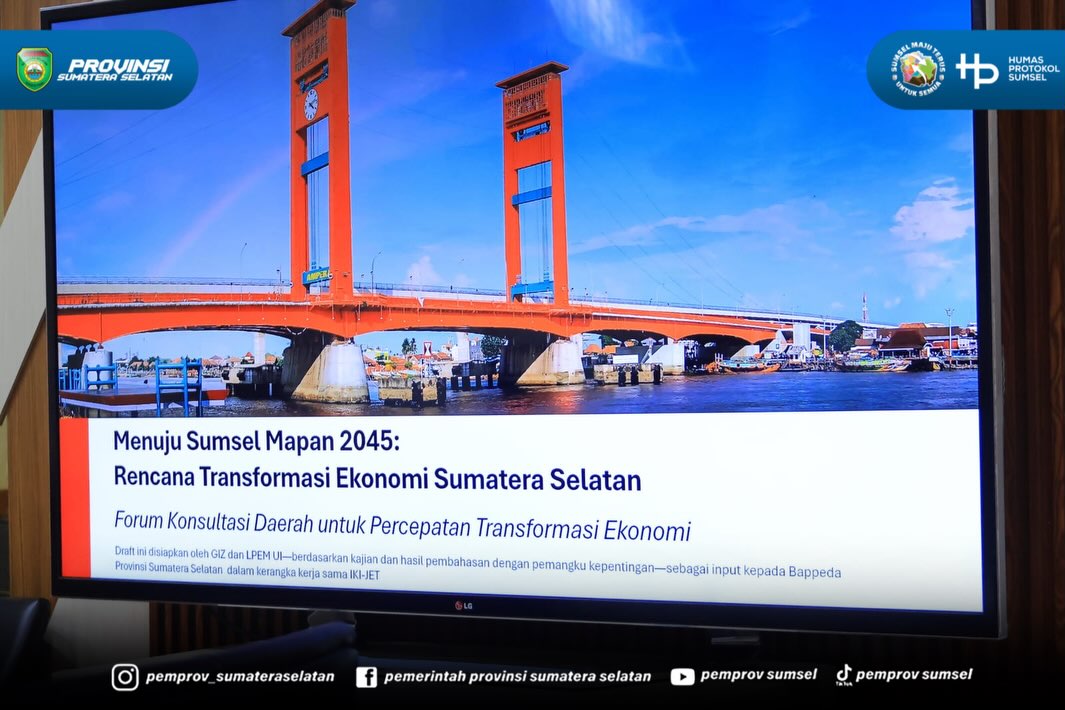 Palembang - Sekretaris Daerah Provinsi Sumatera Selatan (Sumsel) Edward Candra Menerima GIZ IKIJET (Innovation Regions for a Just Energy Transition). Bertempat di Ruang Rapat Setda Provinsi Sumsel, pada Kamis (9/7/2026), Pertemuan tersebut difokus...