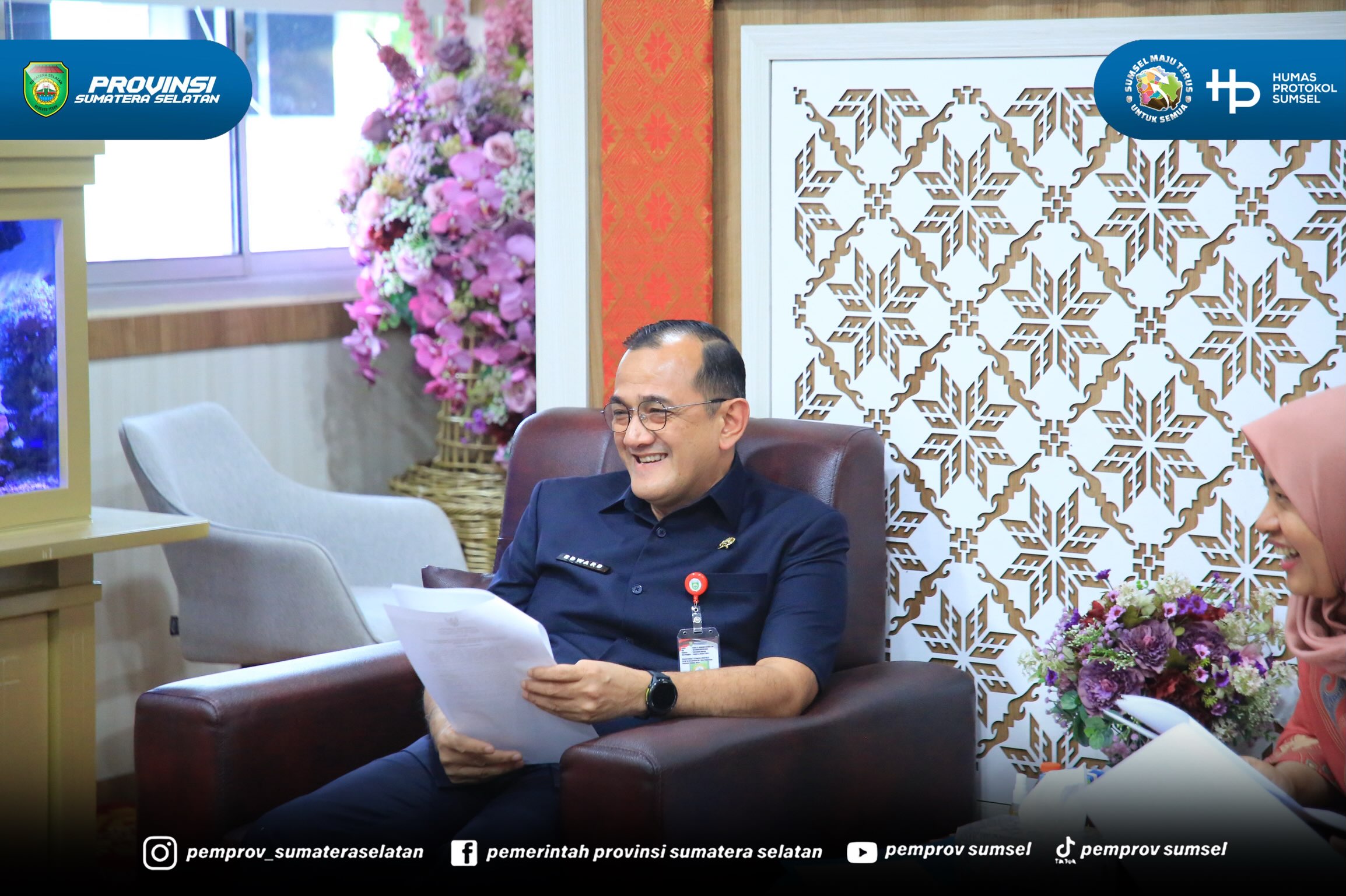 Palembang - Sekretaris Daerah Provinsi Sumatera Selatan (Sumsel) H. Edward Candra menerima audiensi Kepala Balai Bahasa Provinsi Sumatera Selatan, Desi Ari Pressanti, dalam rangka pembahasan penerbitan Surat Keputusan (SK) Tim Pengawasan dan Perli...
