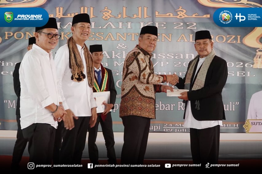 Pali - Wakil Gubernur Sumatera Selatan H. Cik Ujang menghadiri Haflah Akhirussanah sekaligus memperingati Hari Lahir Ponpes Al Rozi Desa Sedupi Kecamatan Tanah Abang Kabupaten Pali. Kamis (09/06/2026).