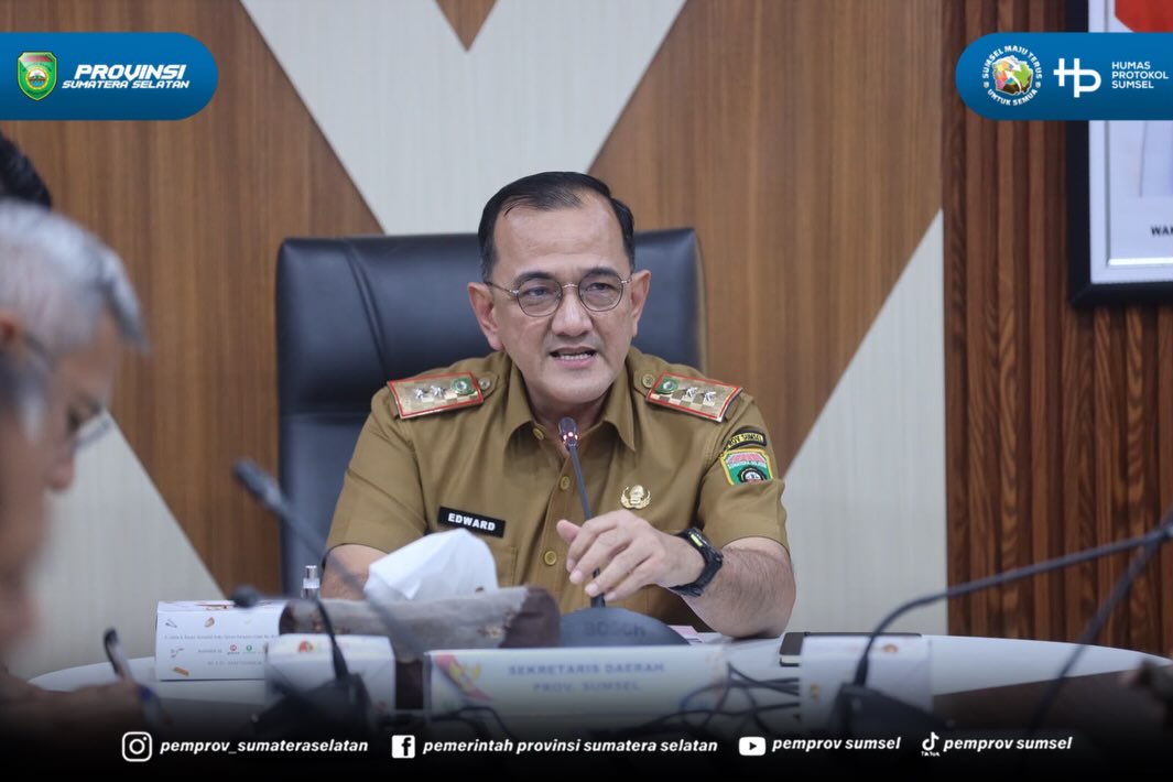 Palembang – Sekretaris Daerah (Sekda) Provinsi Sumatera Selatan, Edward Candra, memimpin rapat pembentukan Tim Efektif Proyek Perubahan di Ruang Rapat Setda Provinsi Sumsel, Selasa (14/7/2026).