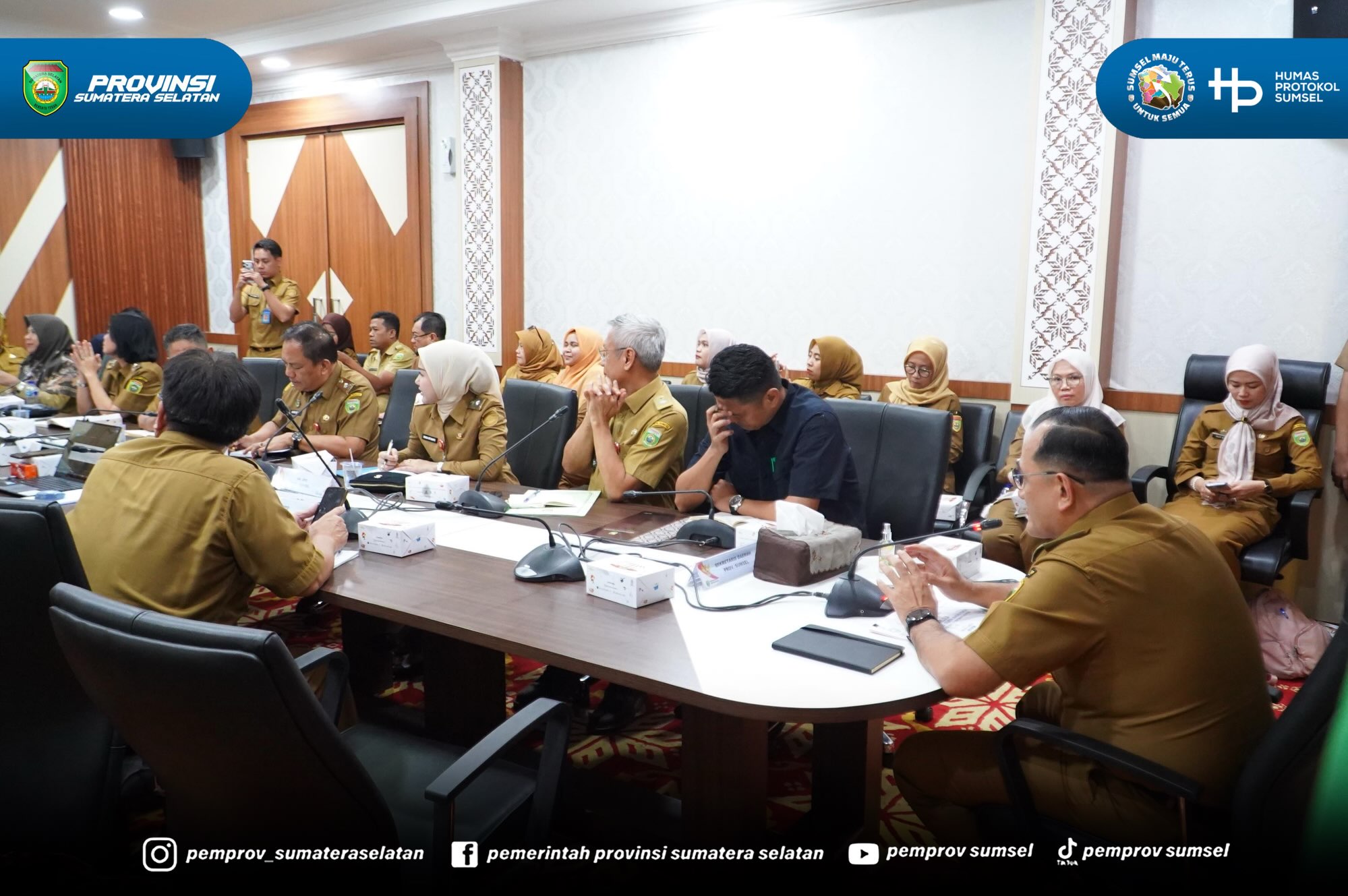 Palembang – Sekretaris Daerah (Sekda) Provinsi Sumatera Selatan, Edward Candra, memimpin rapat pembentukan Tim Efektif Proyek Perubahan di Ruang Rapat Setda Provinsi Sumsel, Selasa (14/7/2026).